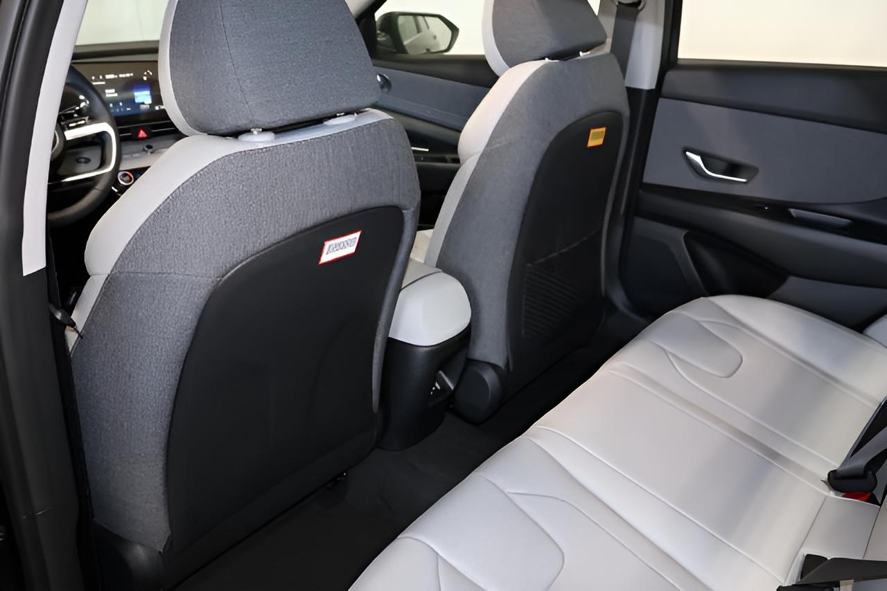 2026 Hyundai ELANTRA Limited Sedan