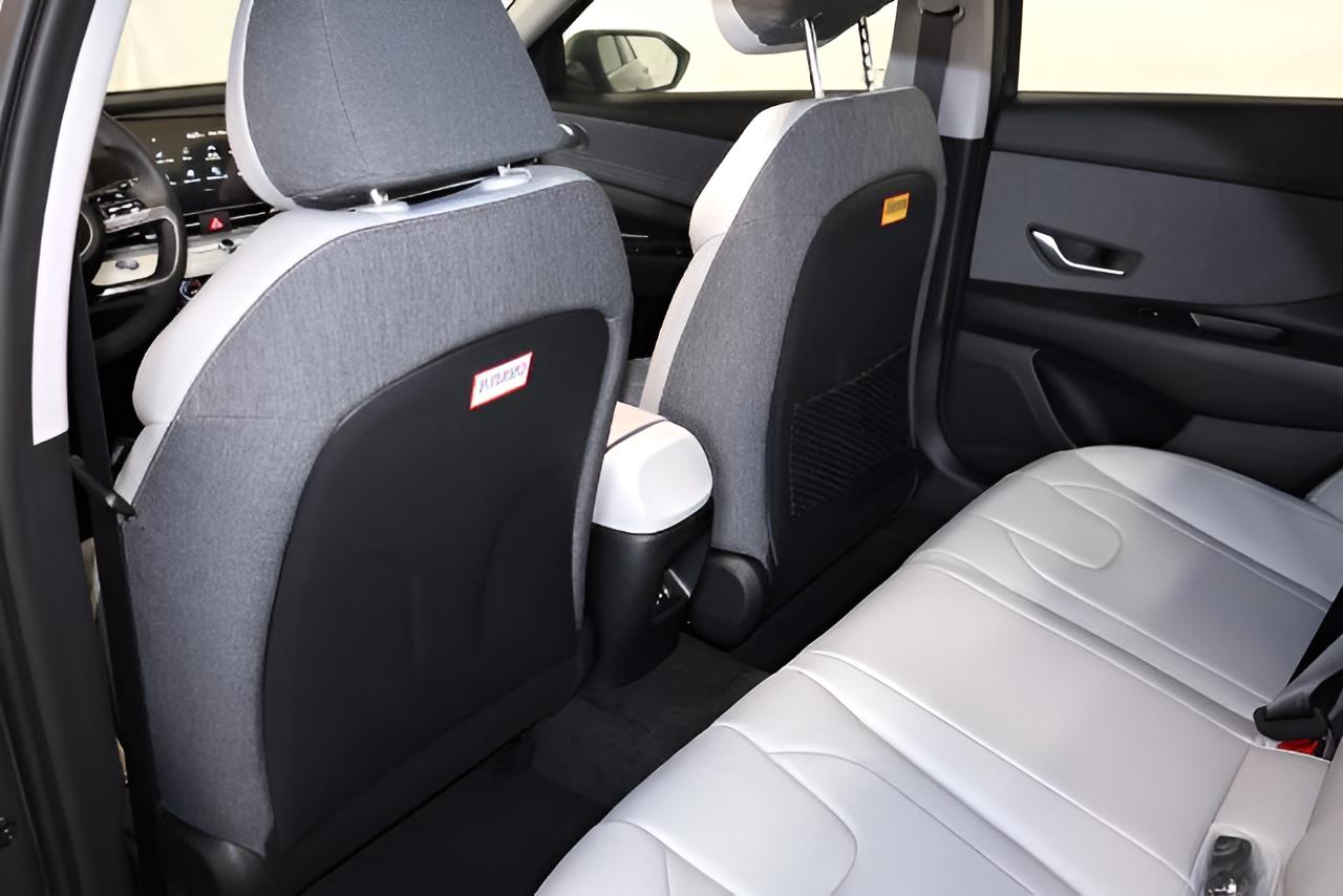 2026 Hyundai ELANTRA Limited Sedan