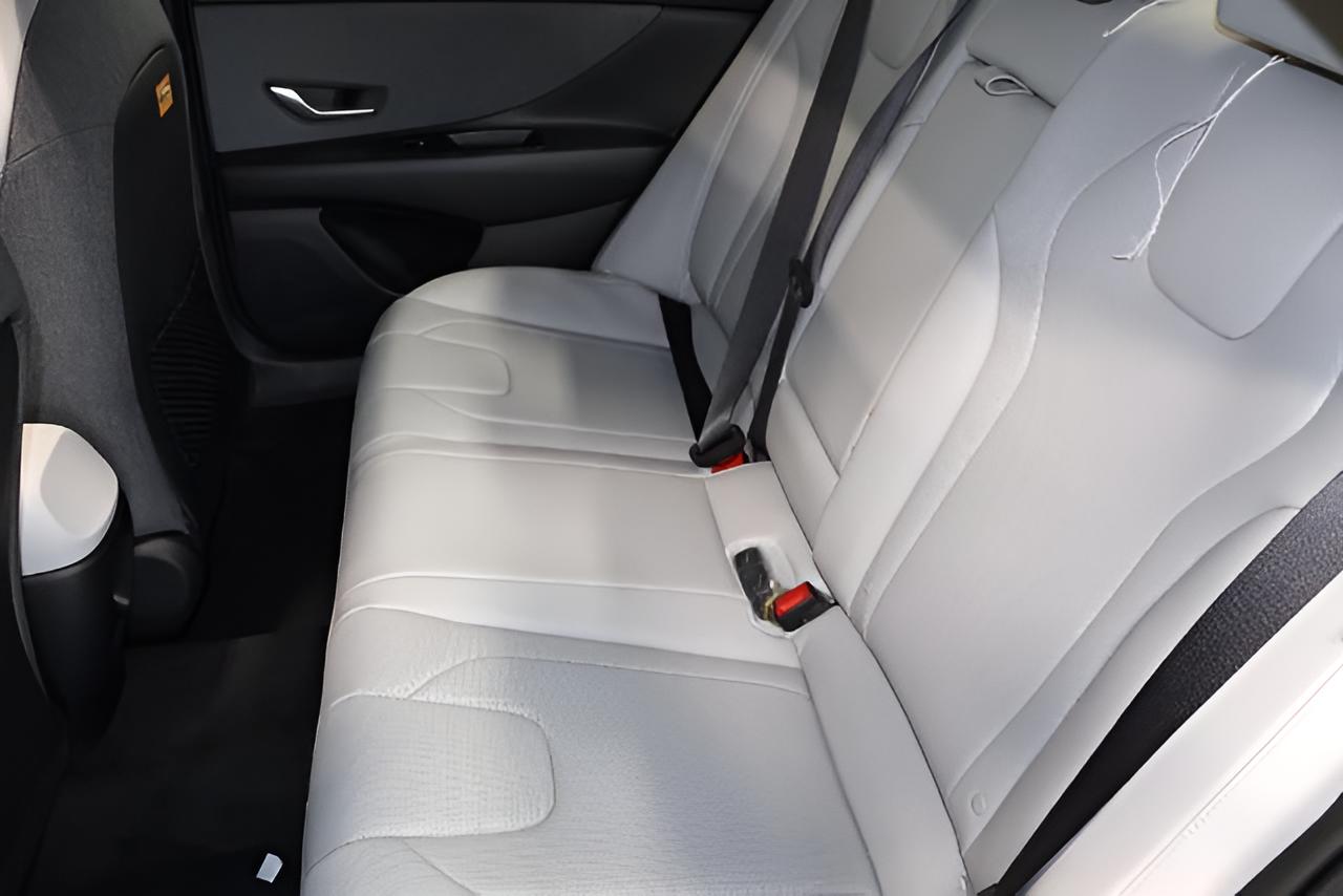 2026 Hyundai ELANTRA Limited Sedan