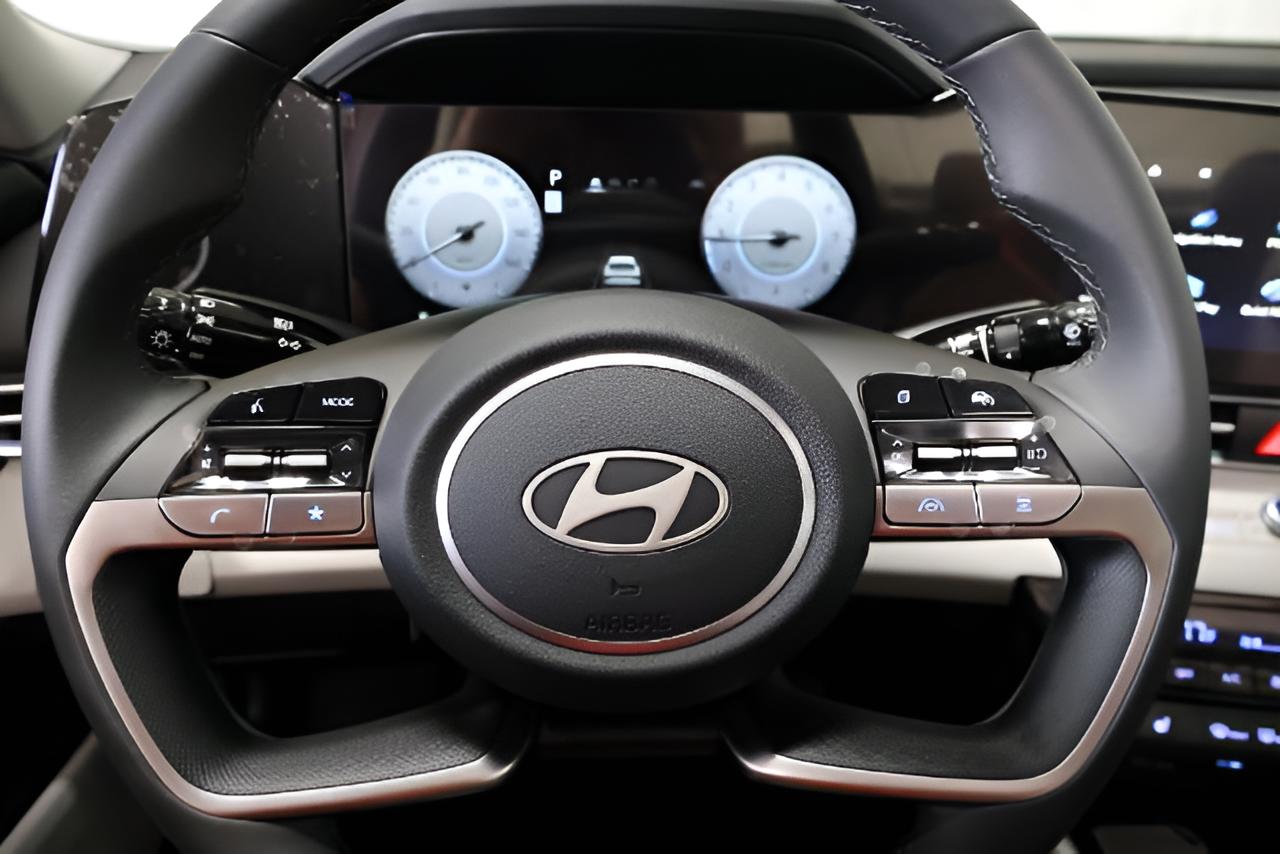 2026 Hyundai ELANTRA Limited Sedan