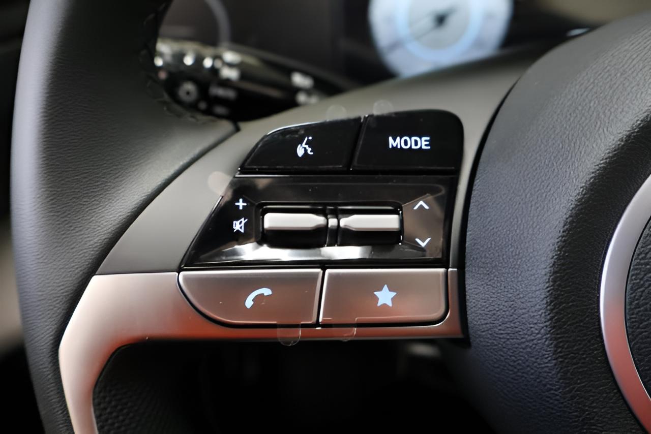 2026 Hyundai ELANTRA Limited Sedan