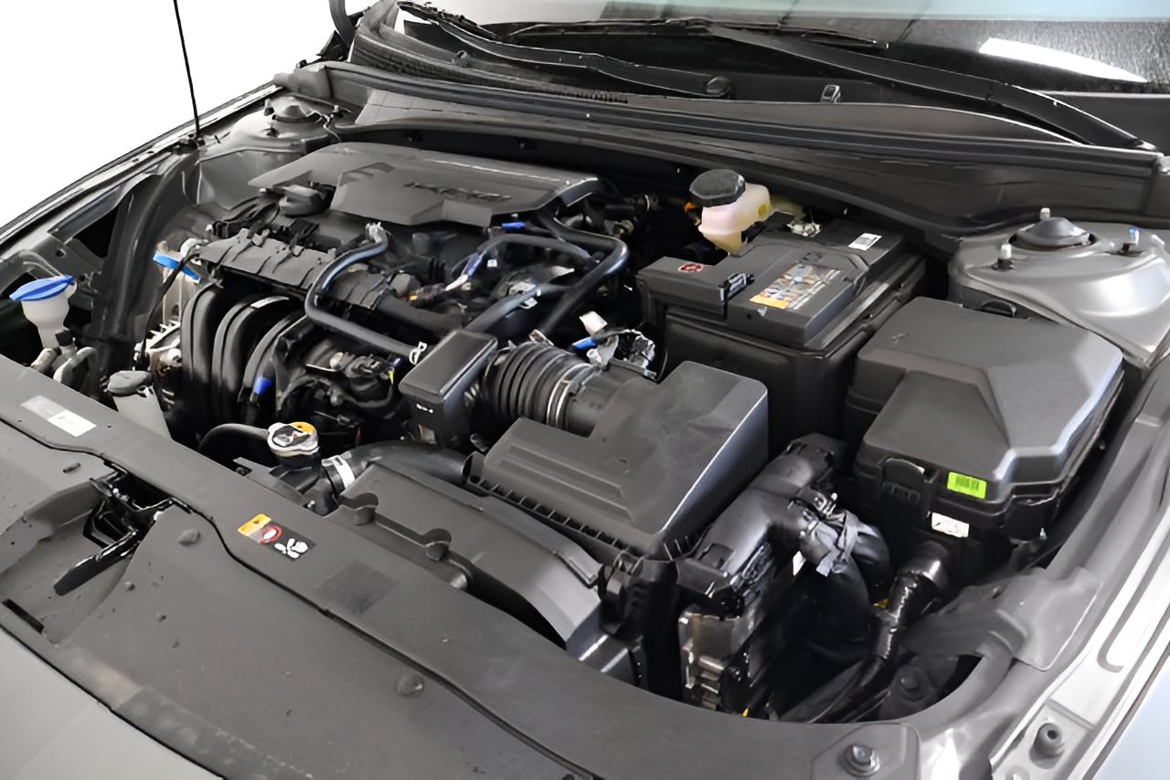 2026 Hyundai ELANTRA Limited Sedan