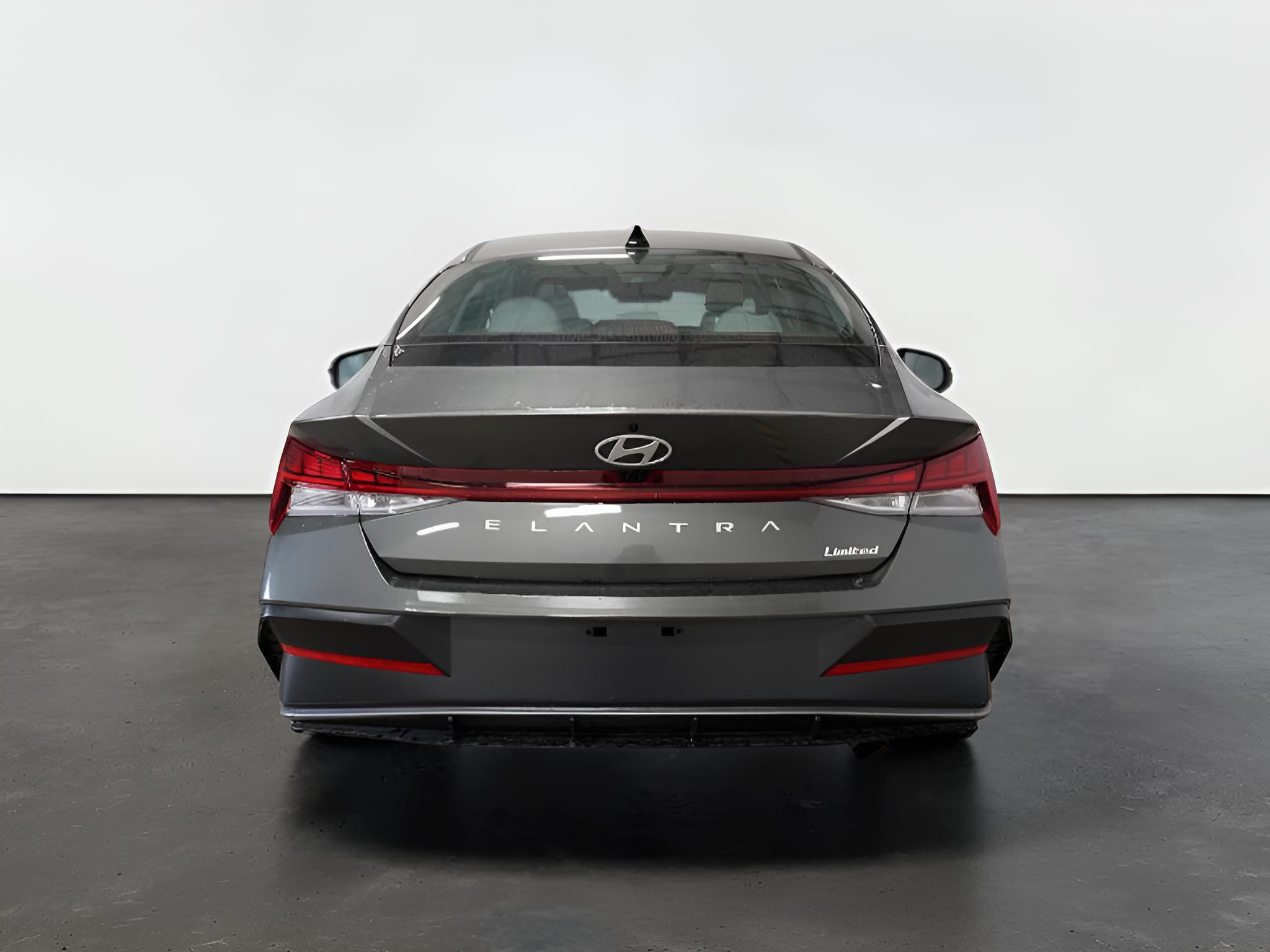 2026 Hyundai ELANTRA Limited Sedan