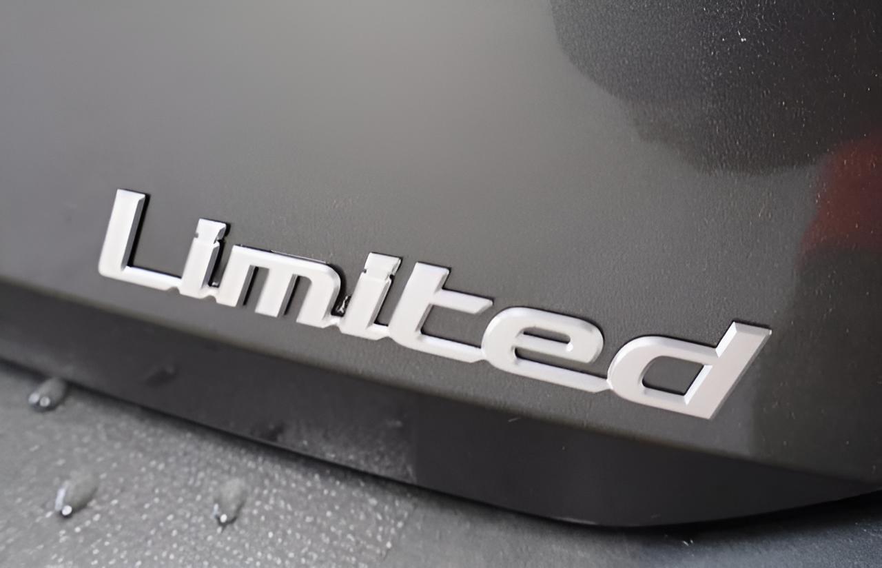 2026 Hyundai ELANTRA Limited Sedan
