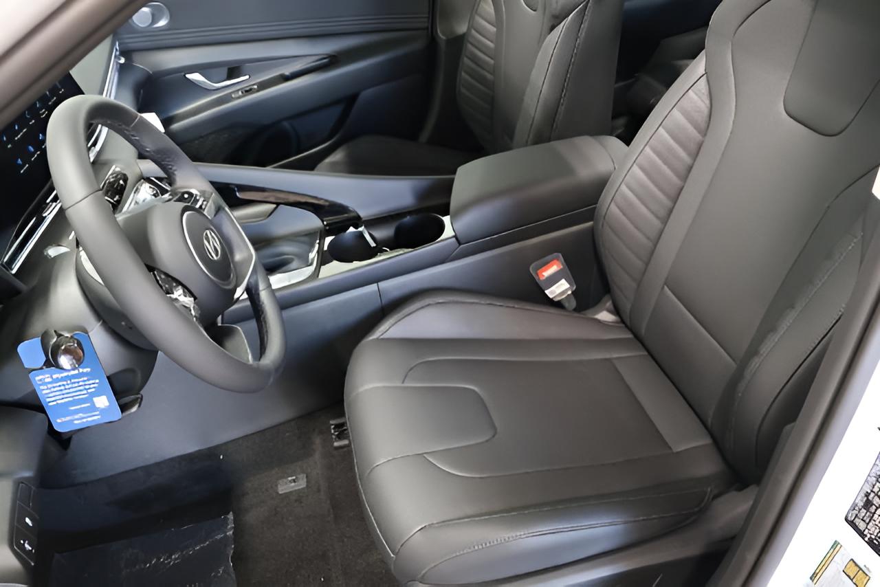 2026 Hyundai ELANTRA Limited Sedan