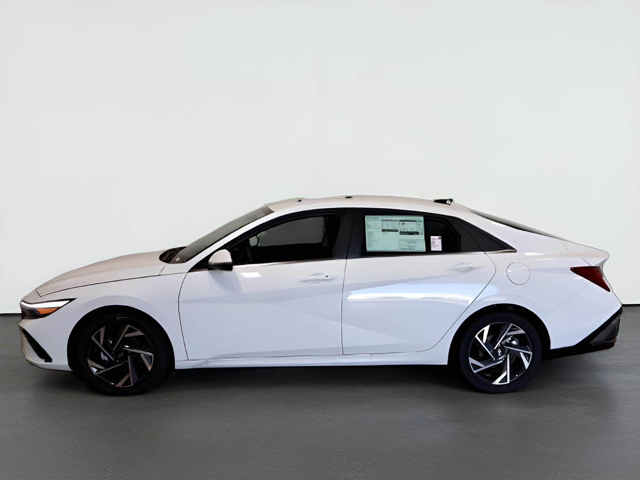 2026 Hyundai ELANTRA Limited Sedan