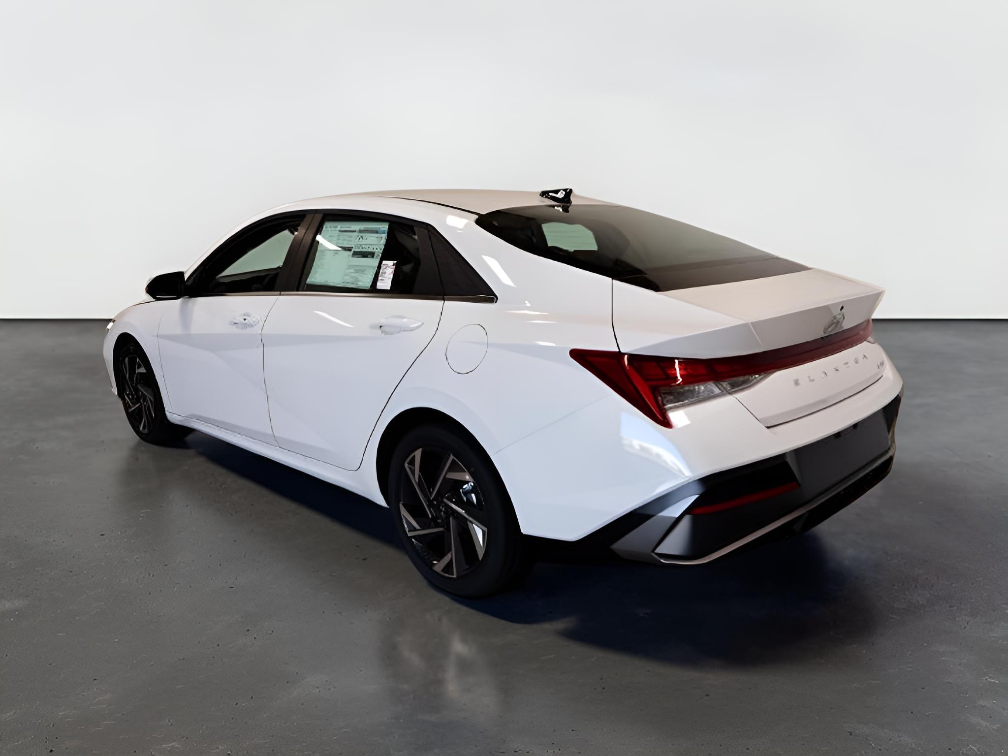 2026 Hyundai ELANTRA Limited Sedan