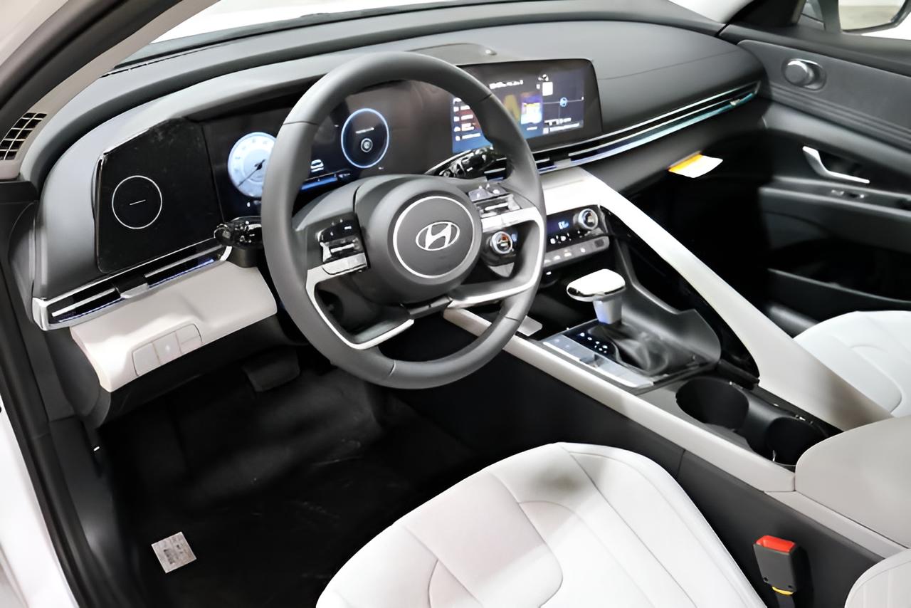 2026 Hyundai ELANTRA Limited Sedan