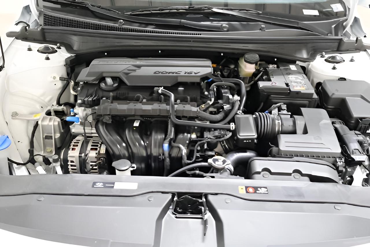 2026 Hyundai ELANTRA Limited Sedan