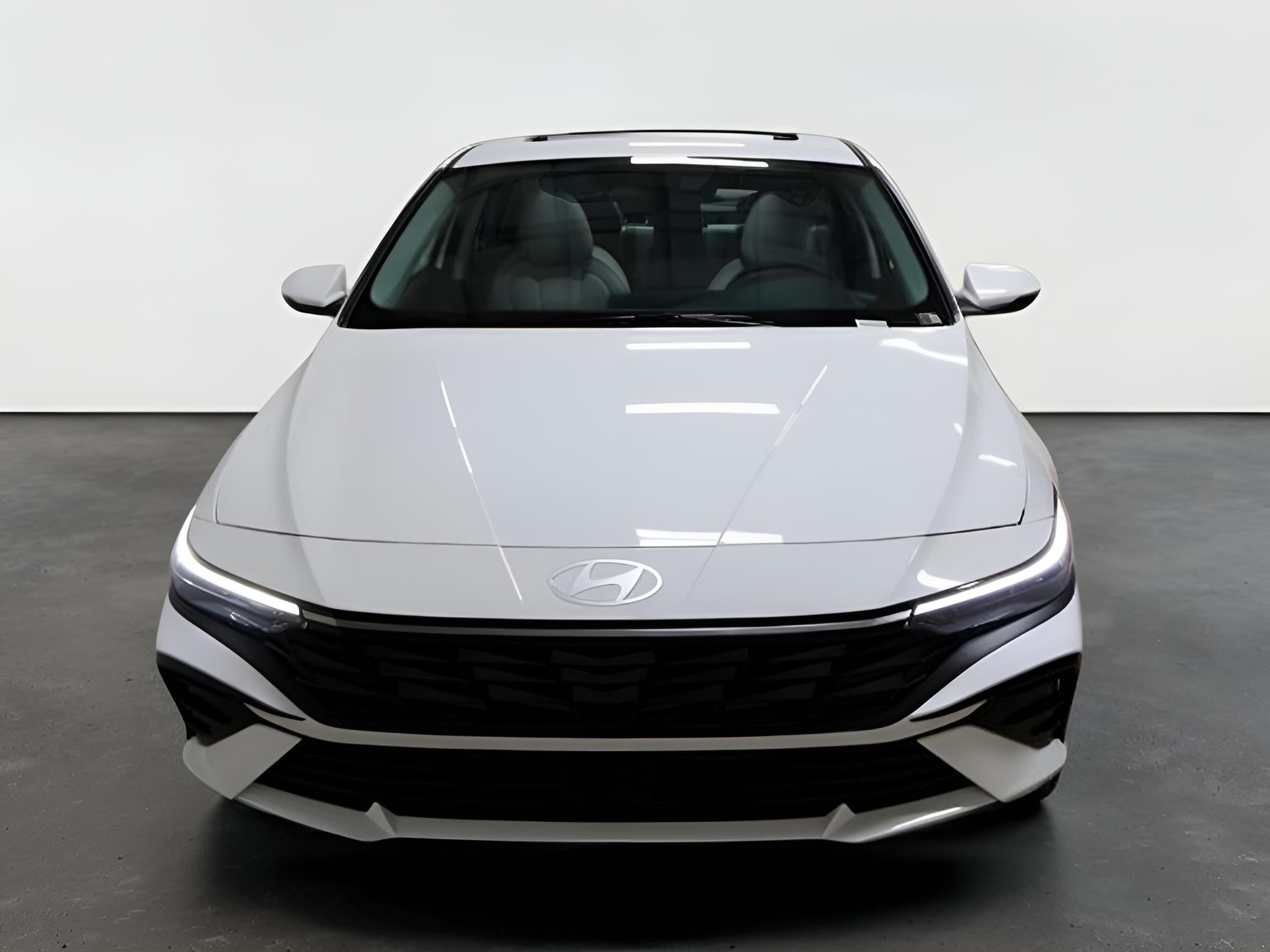 2026 Hyundai ELANTRA Limited Sedan