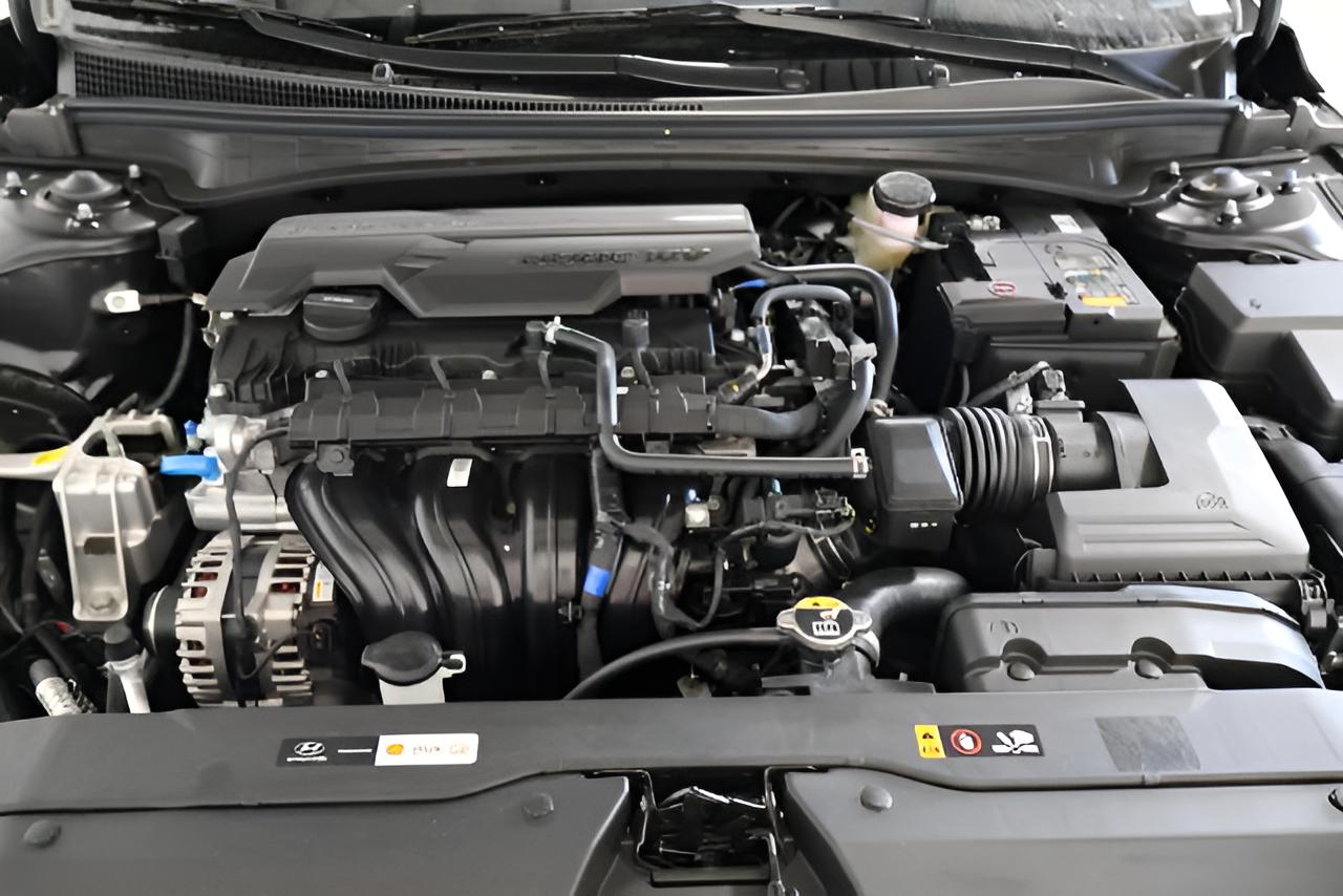 2026 Hyundai ELANTRA Limited Sedan