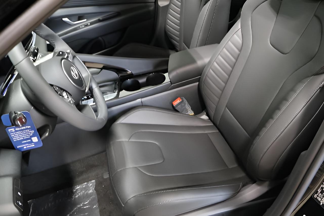 2026 Hyundai ELANTRA Limited Sedan