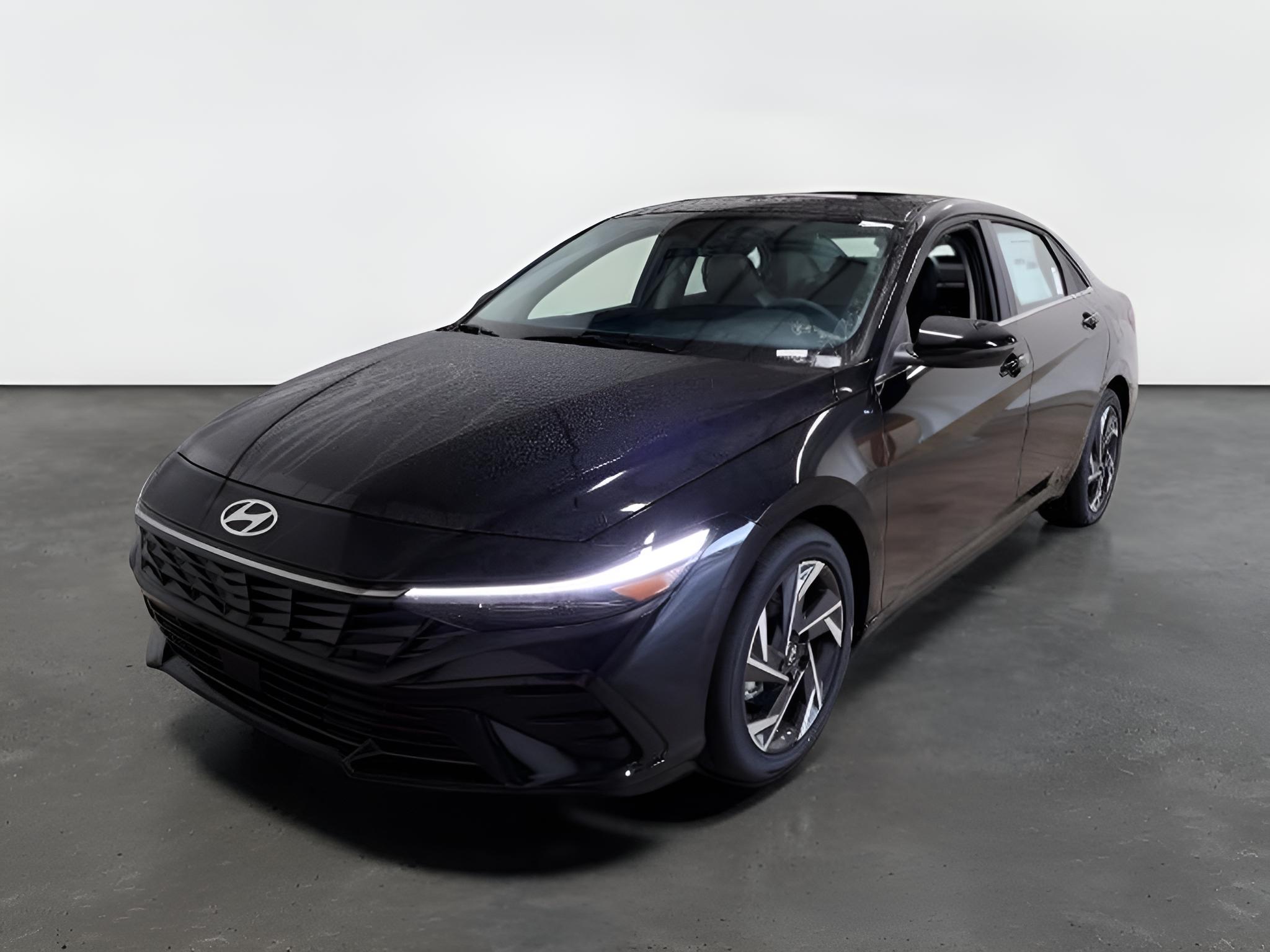2026 Hyundai ELANTRA Limited Sedan