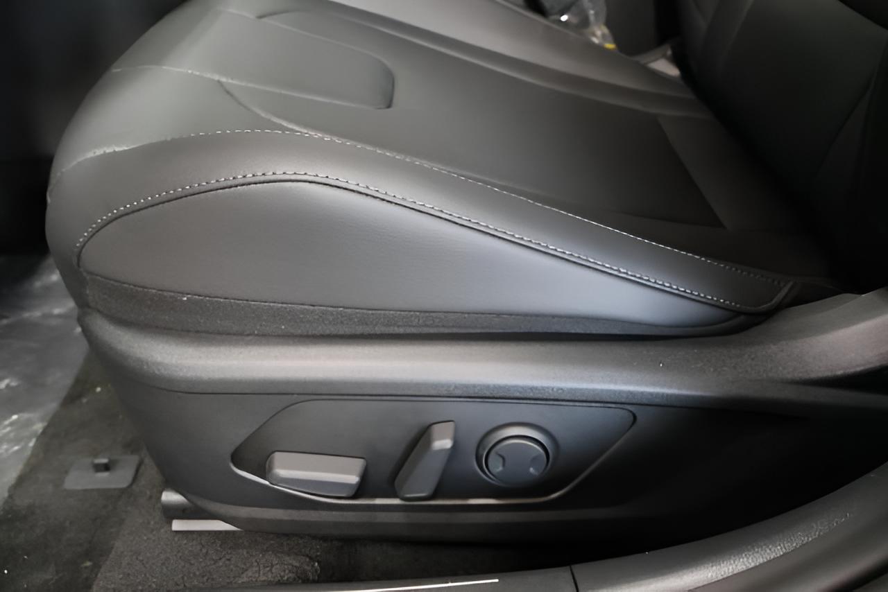2026 Hyundai ELANTRA Limited Sedan