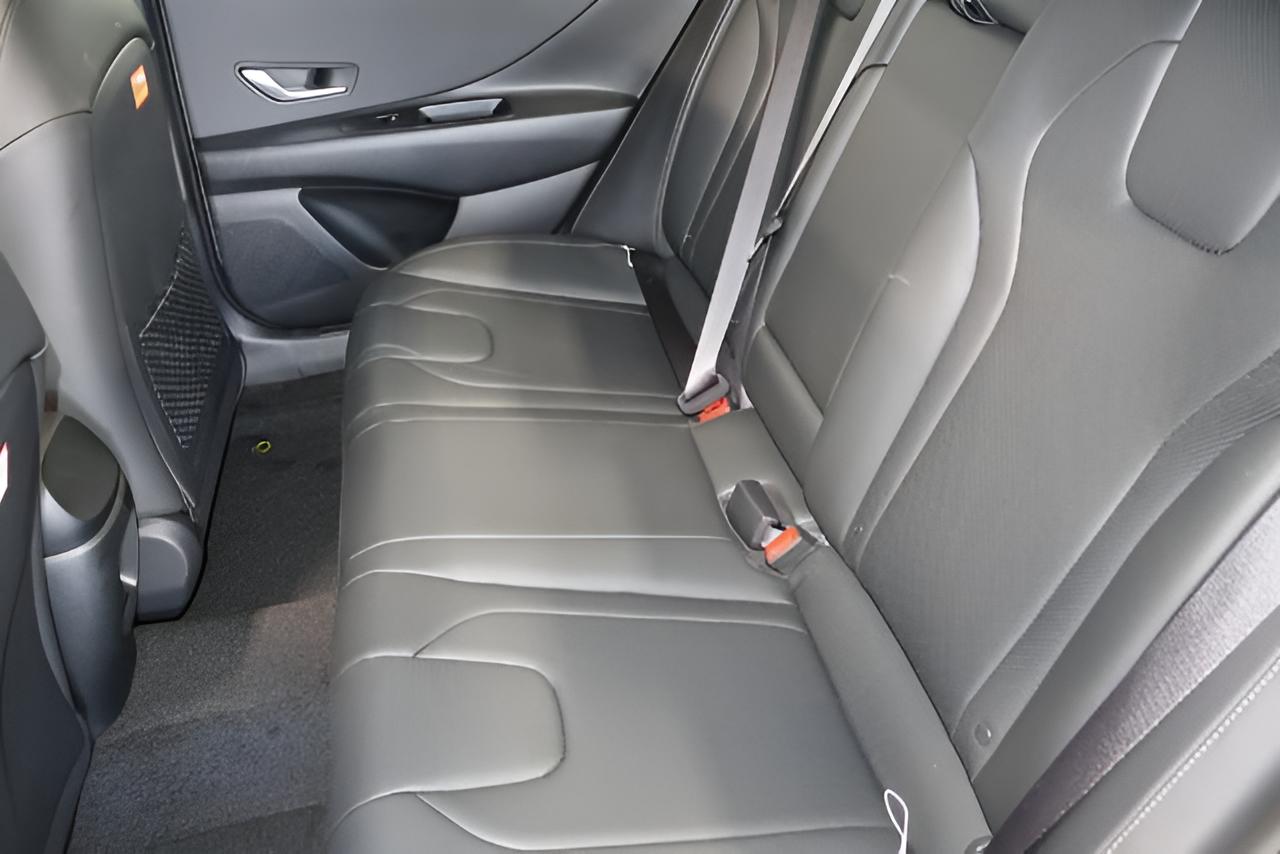 2026 Hyundai ELANTRA Limited Sedan