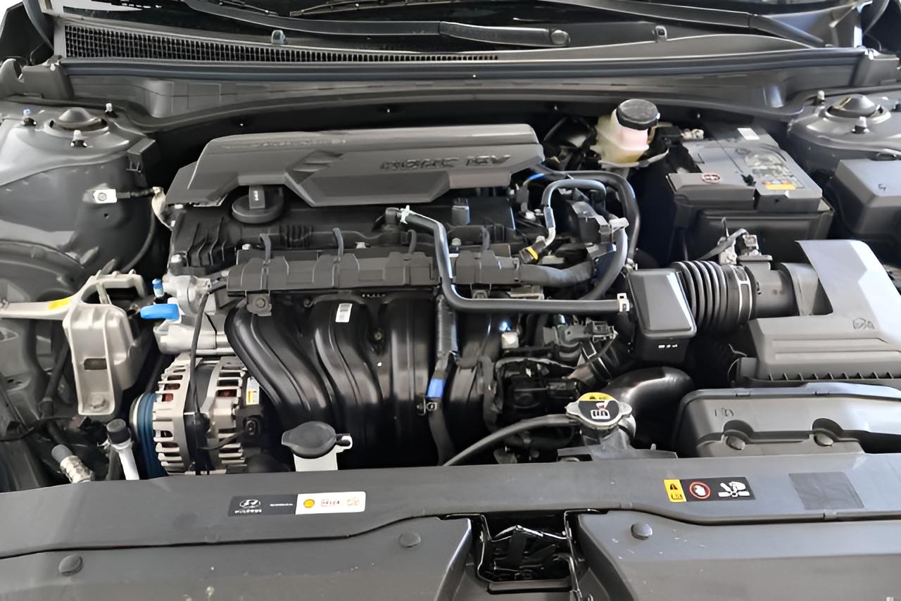 2026 Hyundai ELANTRA Limited Sedan