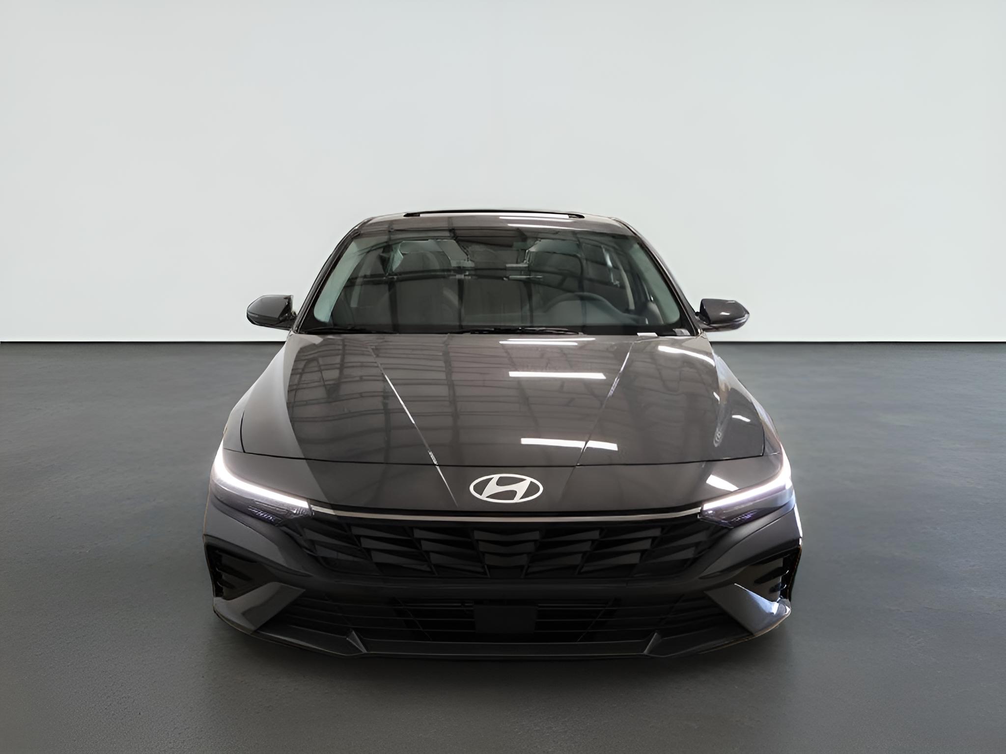 2026 Hyundai ELANTRA Limited Sedan