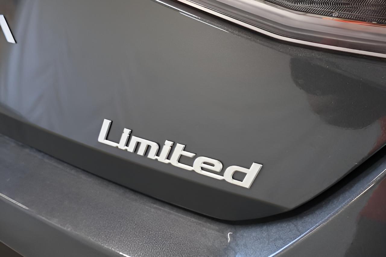 2026 Hyundai ELANTRA Limited Sedan