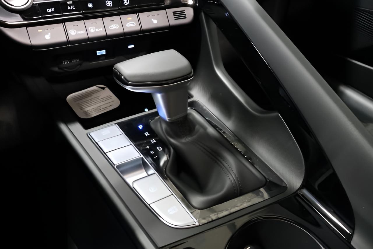 2026 Hyundai ELANTRA Limited Sedan