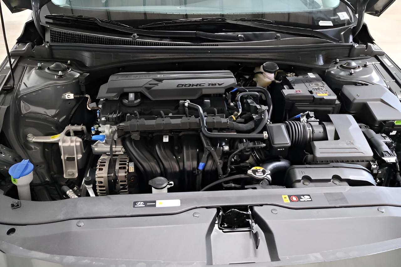 2026 Hyundai ELANTRA Limited Sedan