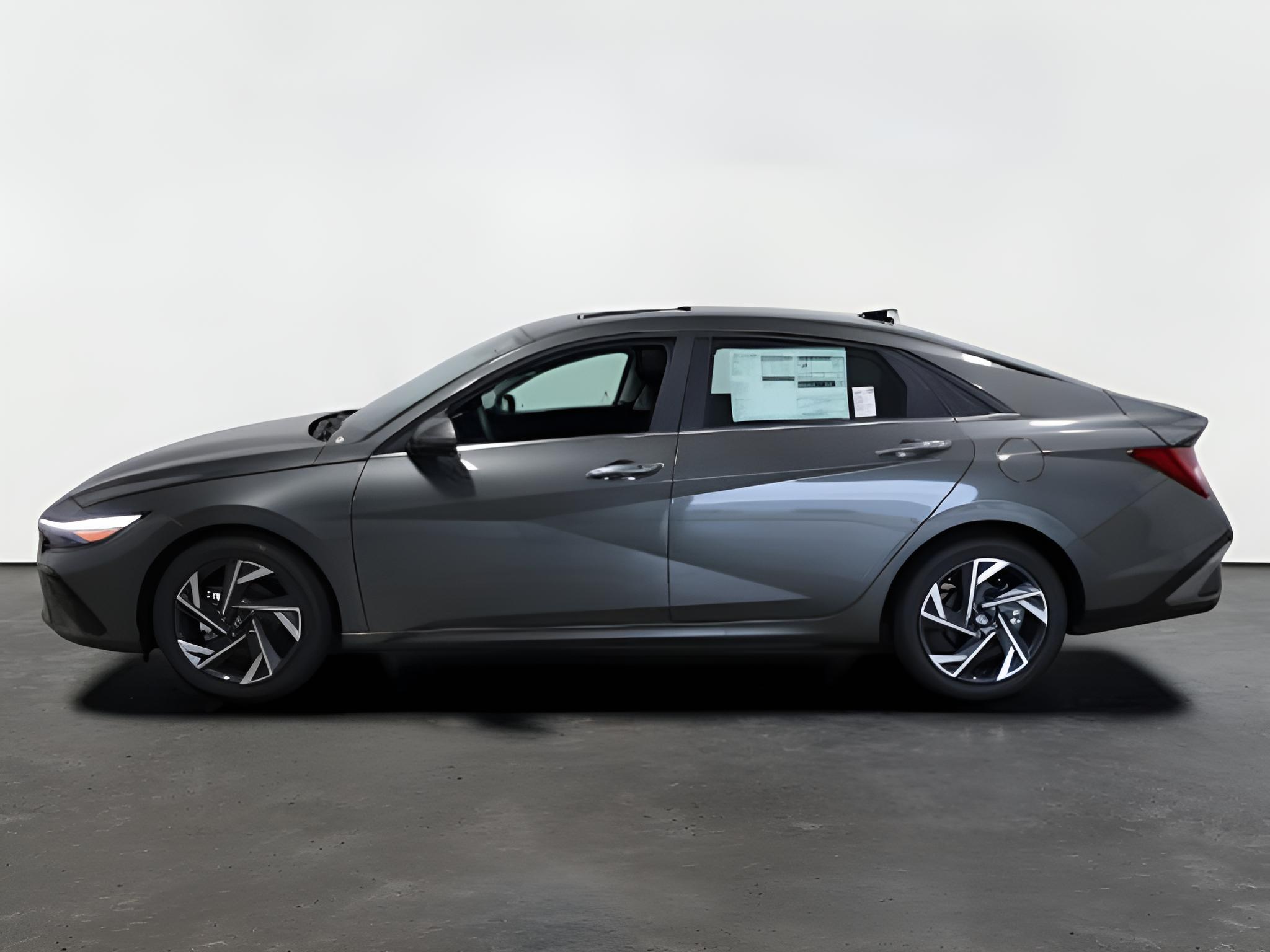2026 Hyundai ELANTRA Limited Sedan