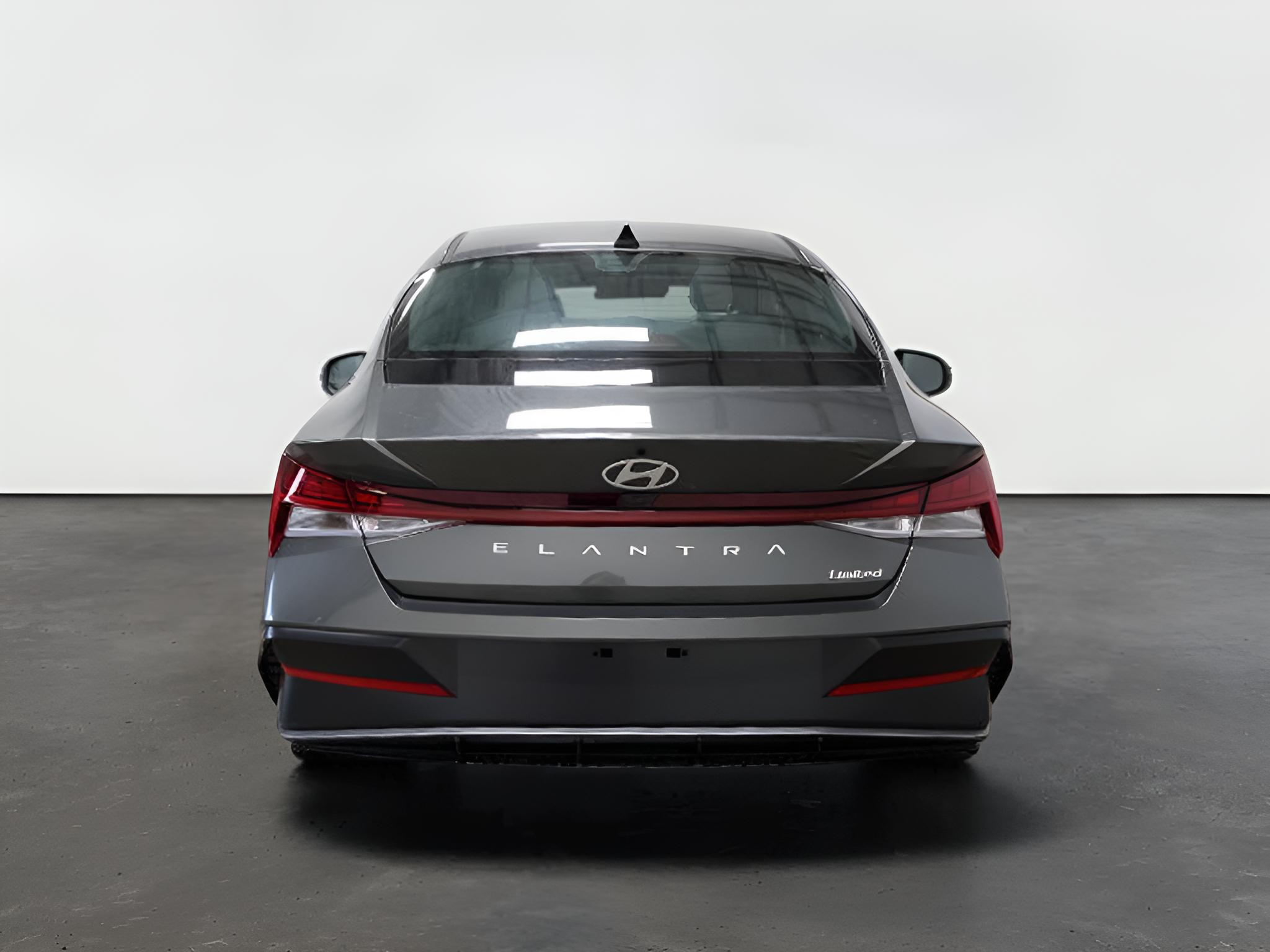 2026 Hyundai ELANTRA Limited Sedan