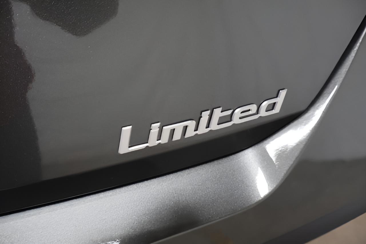 2026 Hyundai ELANTRA Limited Sedan