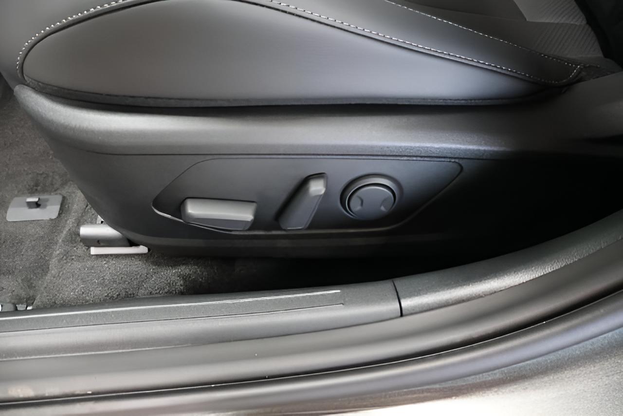 2026 Hyundai ELANTRA Limited Sedan