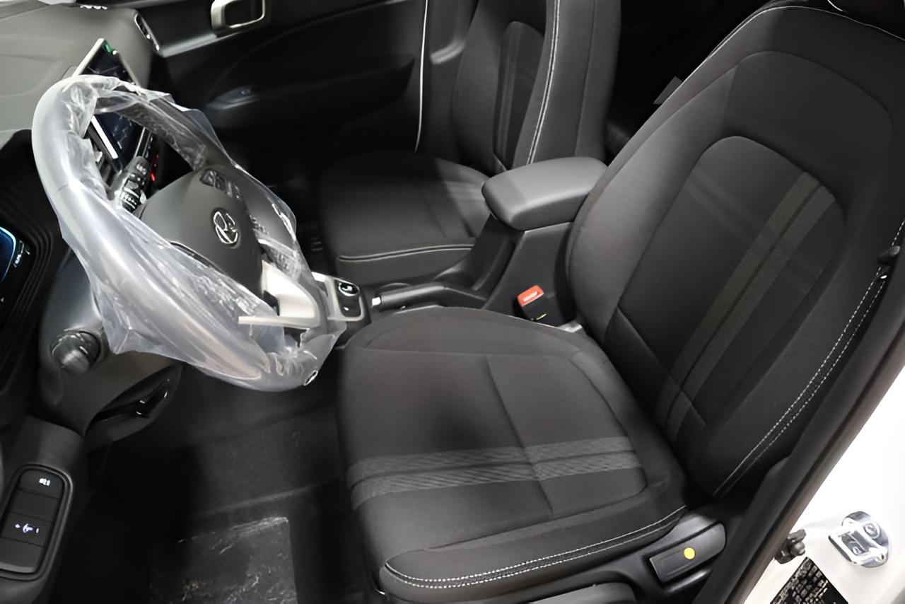 2026 Hyundai VENUE SEL FWD
