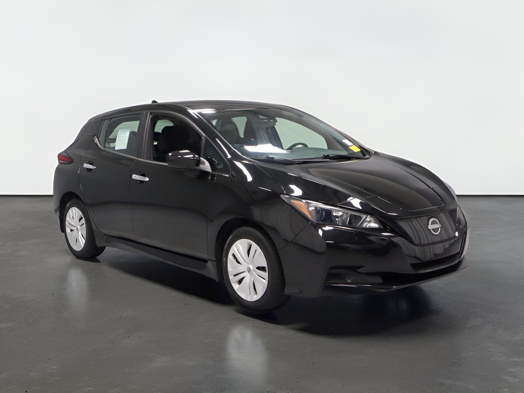 2025 Nissan Leaf S