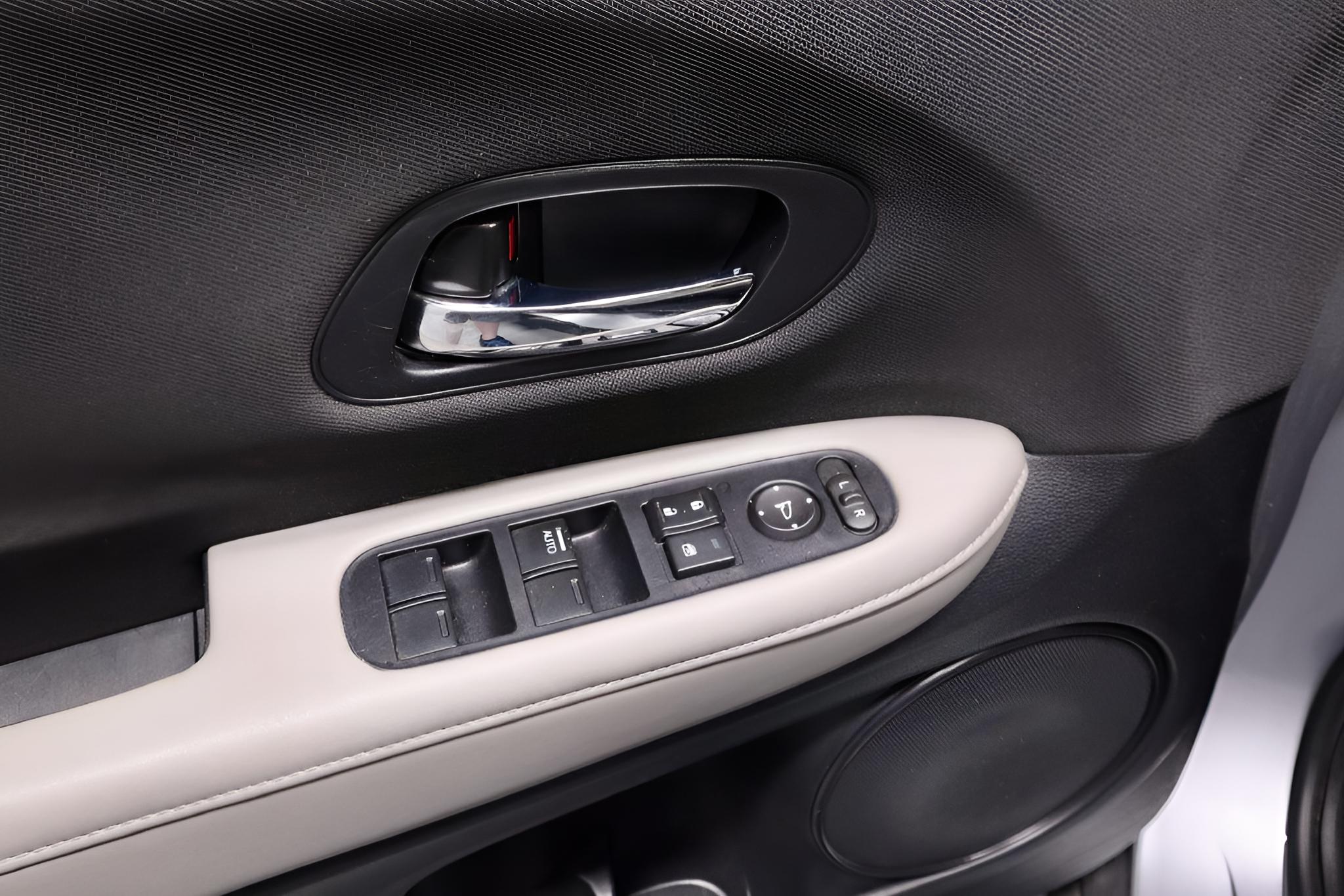 2020 Honda HR-V LX