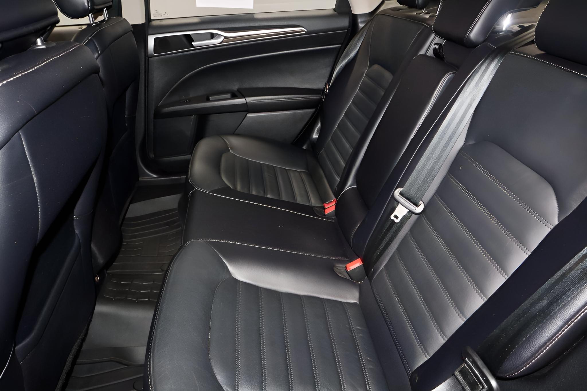 2018 Ford Fusion SE FWD
