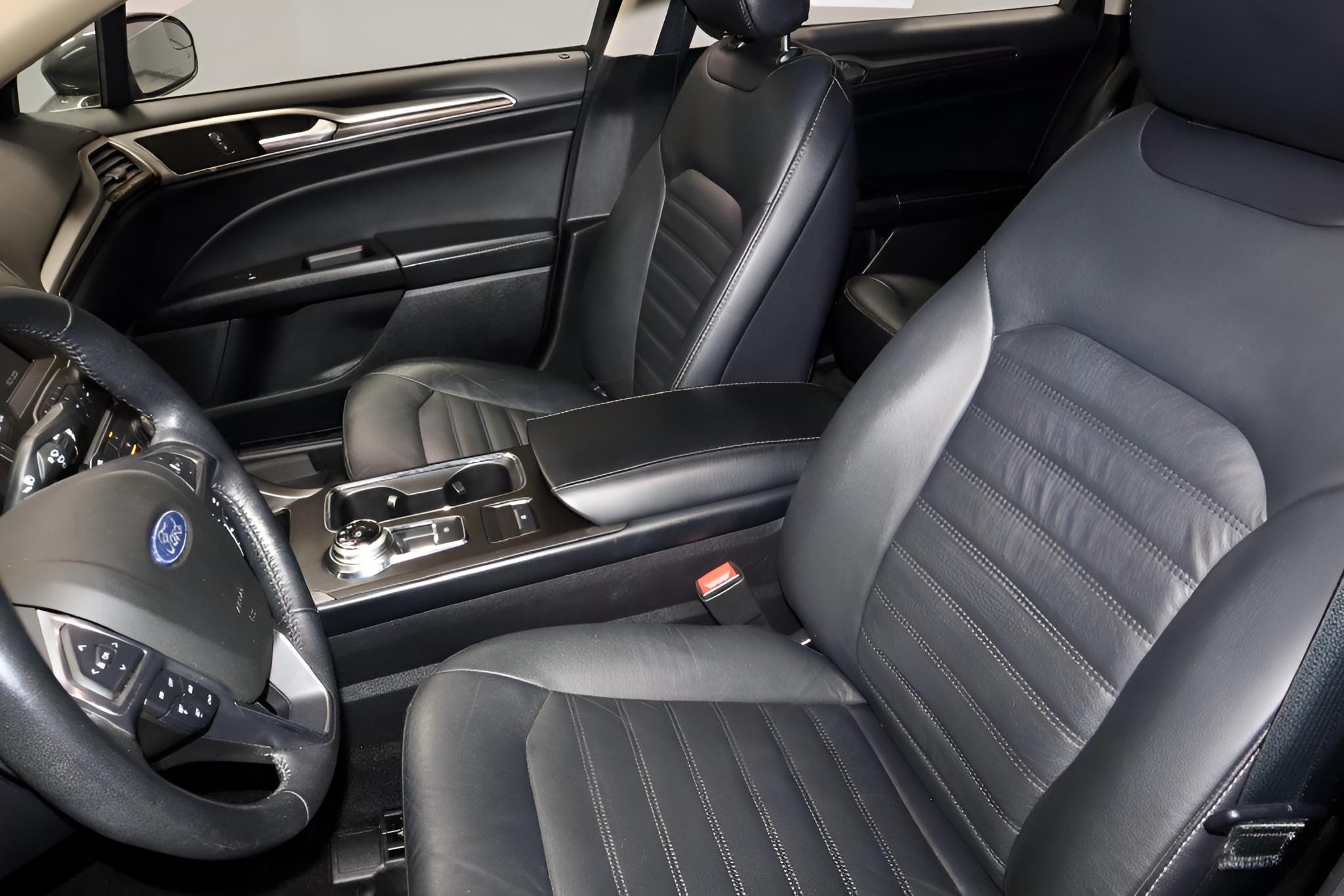 2018 Ford Fusion SE FWD