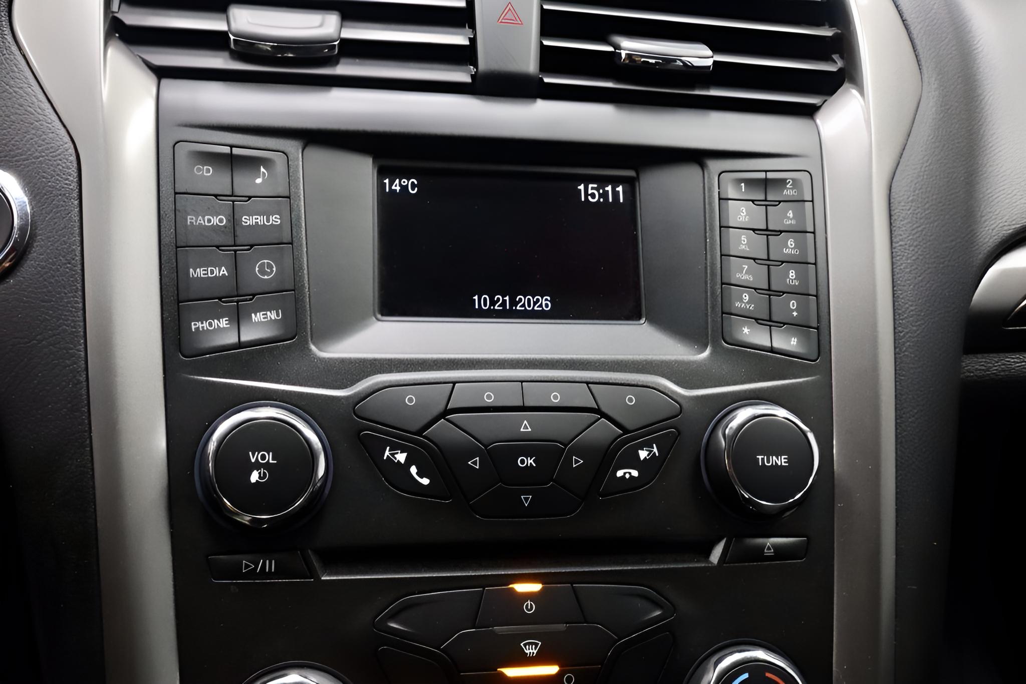 2018 Ford Fusion SE FWD