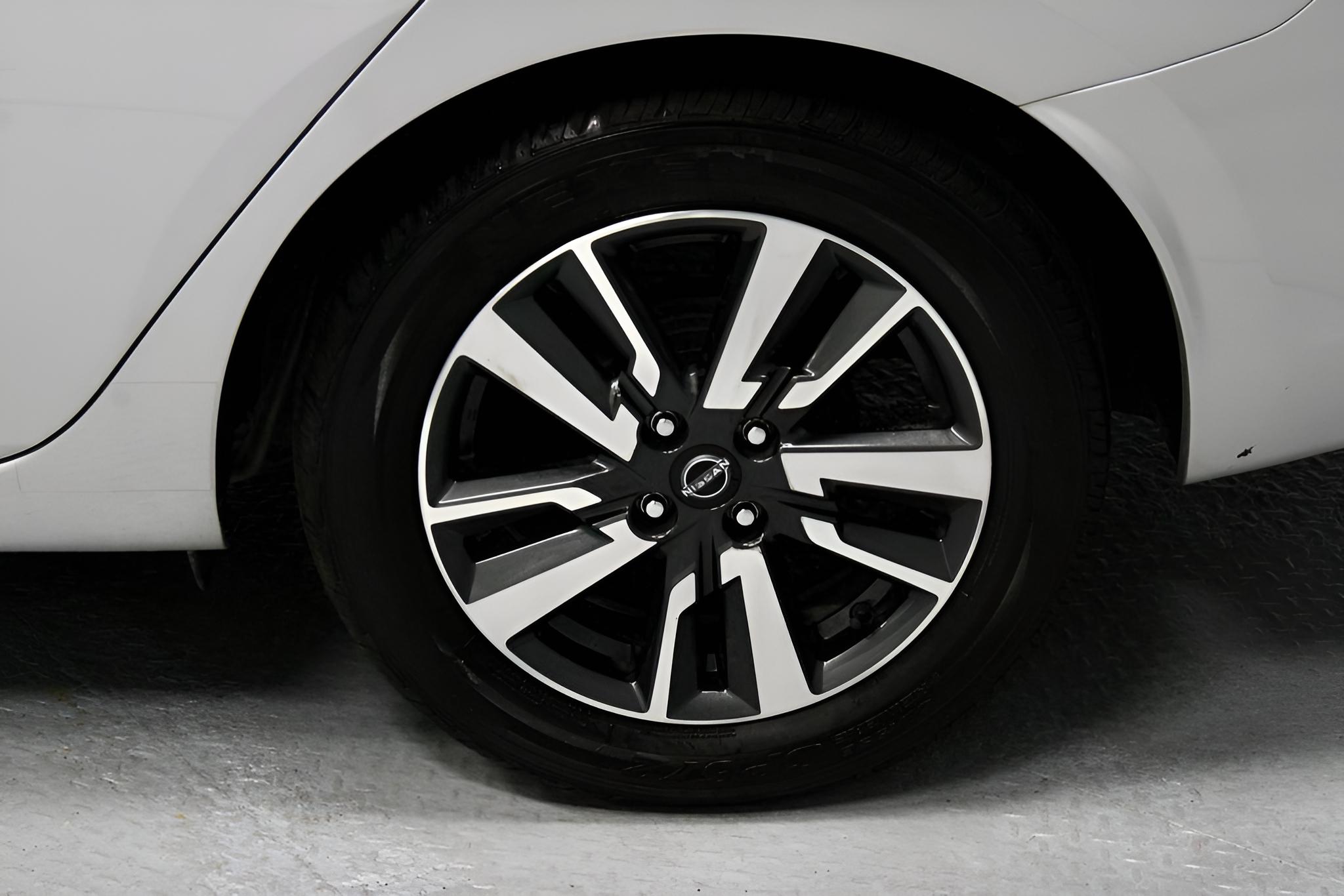 2024 Nissan Versa SV