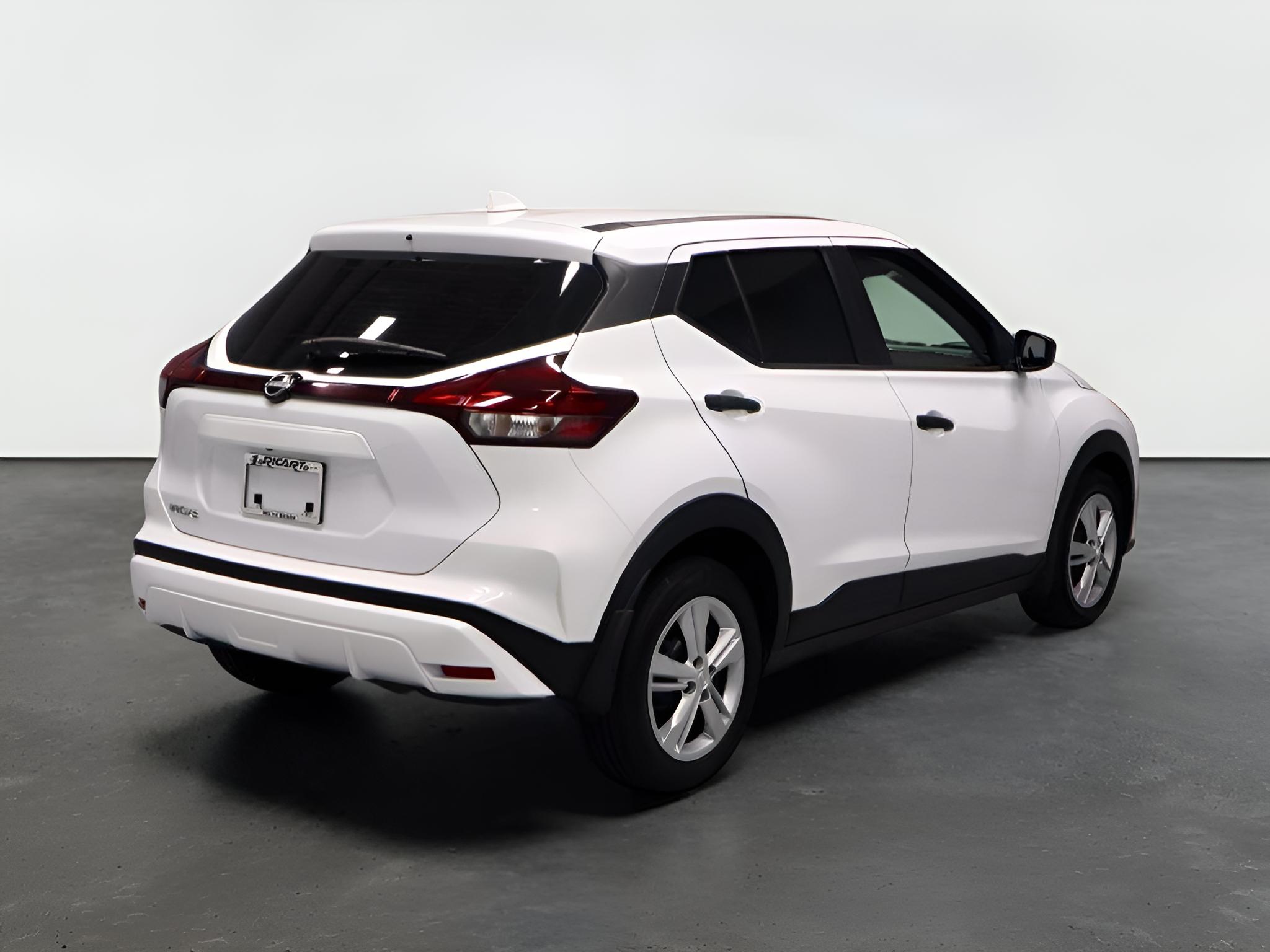 2024 Nissan Kicks S FWD