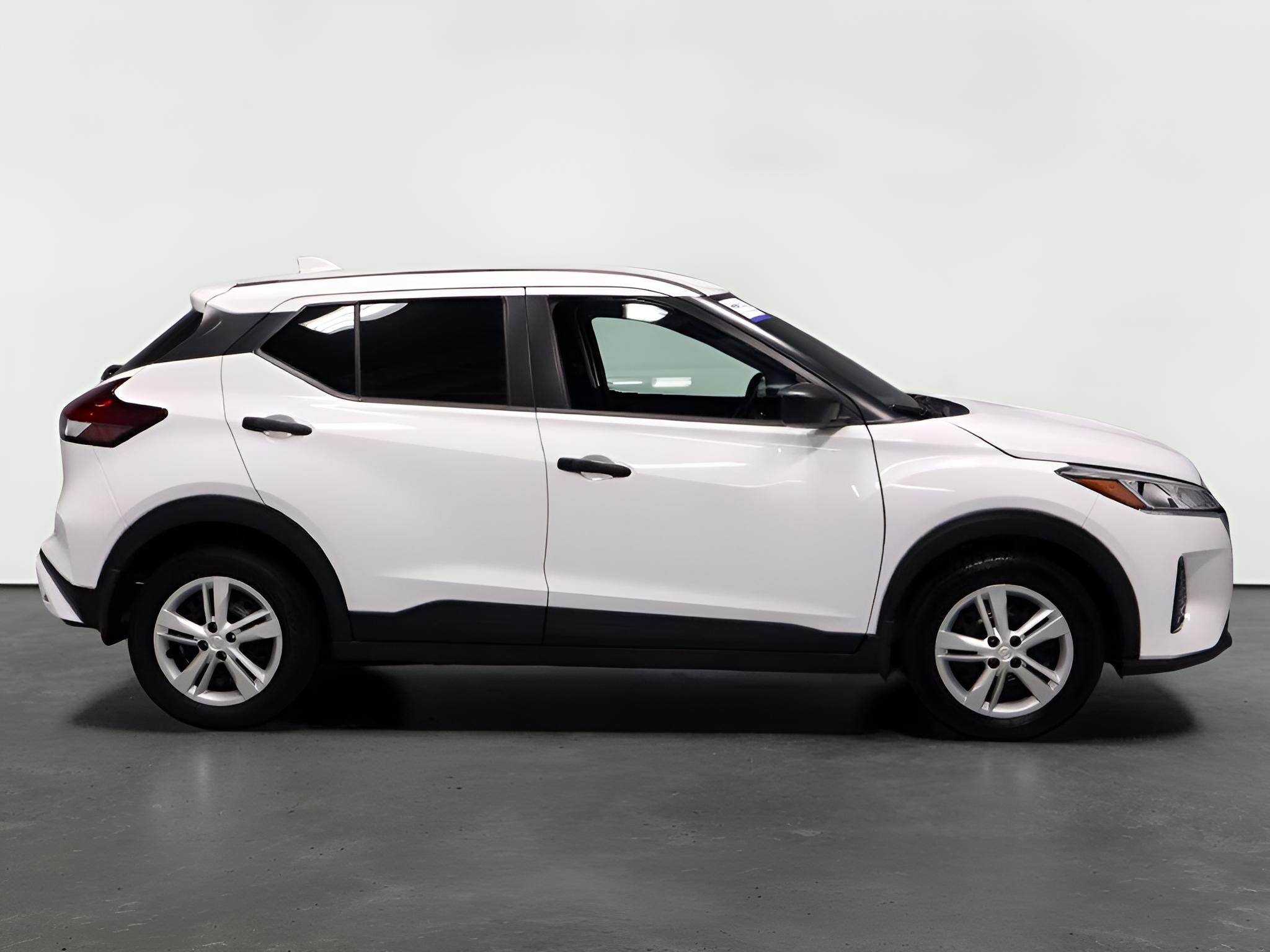 2024 Nissan Kicks S FWD