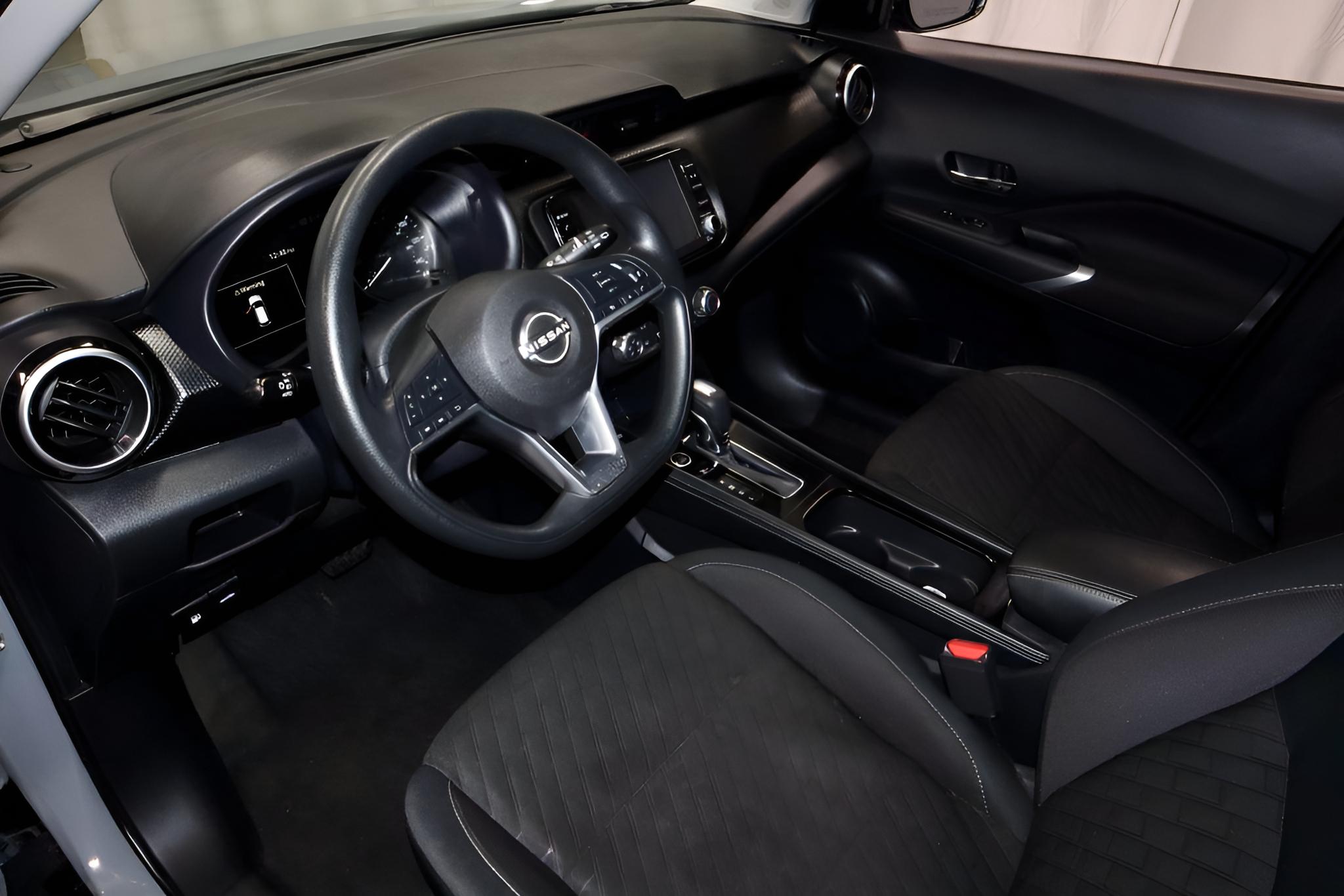 2023 Nissan Kicks SV