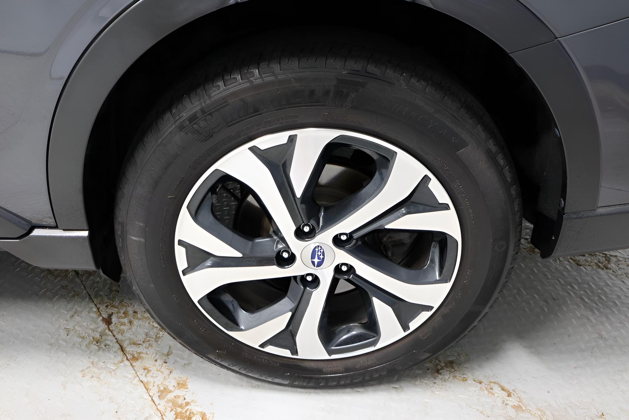 2020 Subaru Outback Touring XT