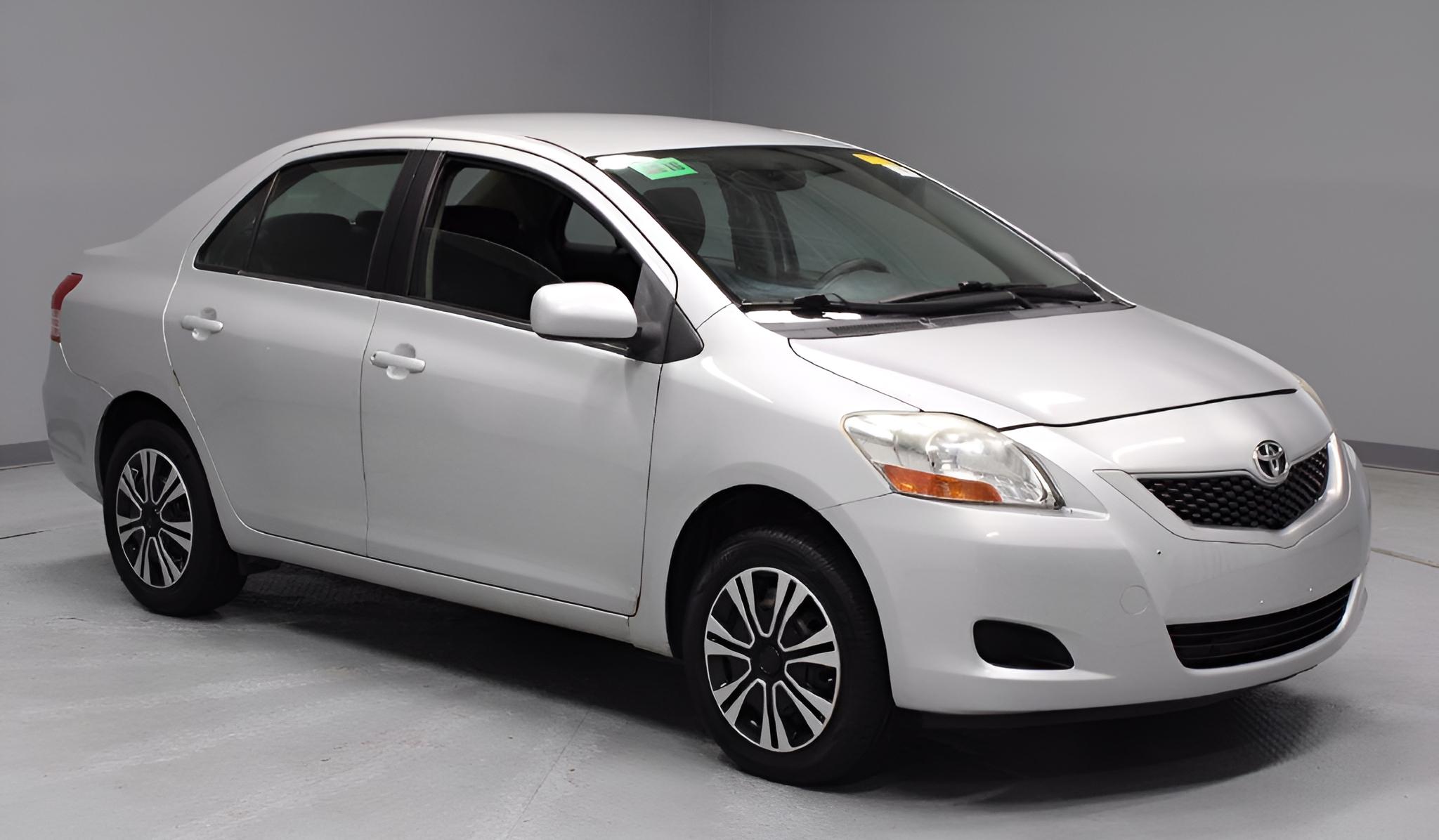 2010 Toyota Yaris Base