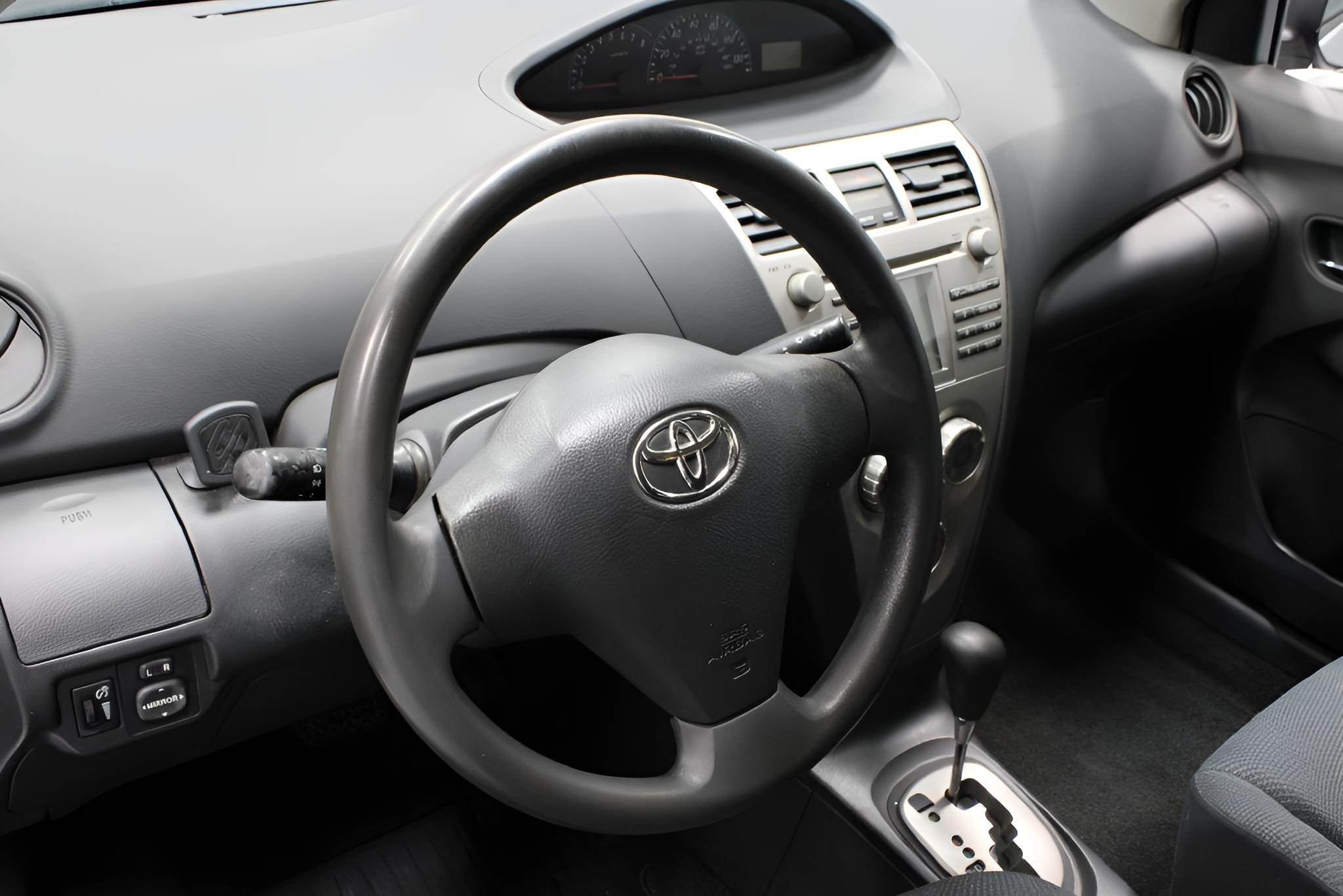 2010 Toyota Yaris Base