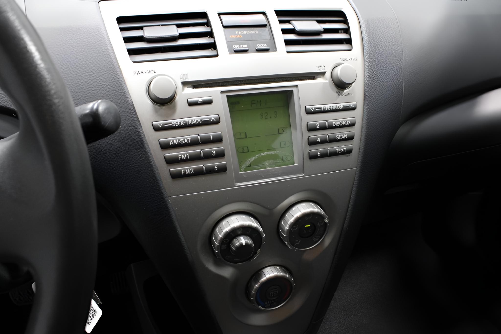 2010 Toyota Yaris Base