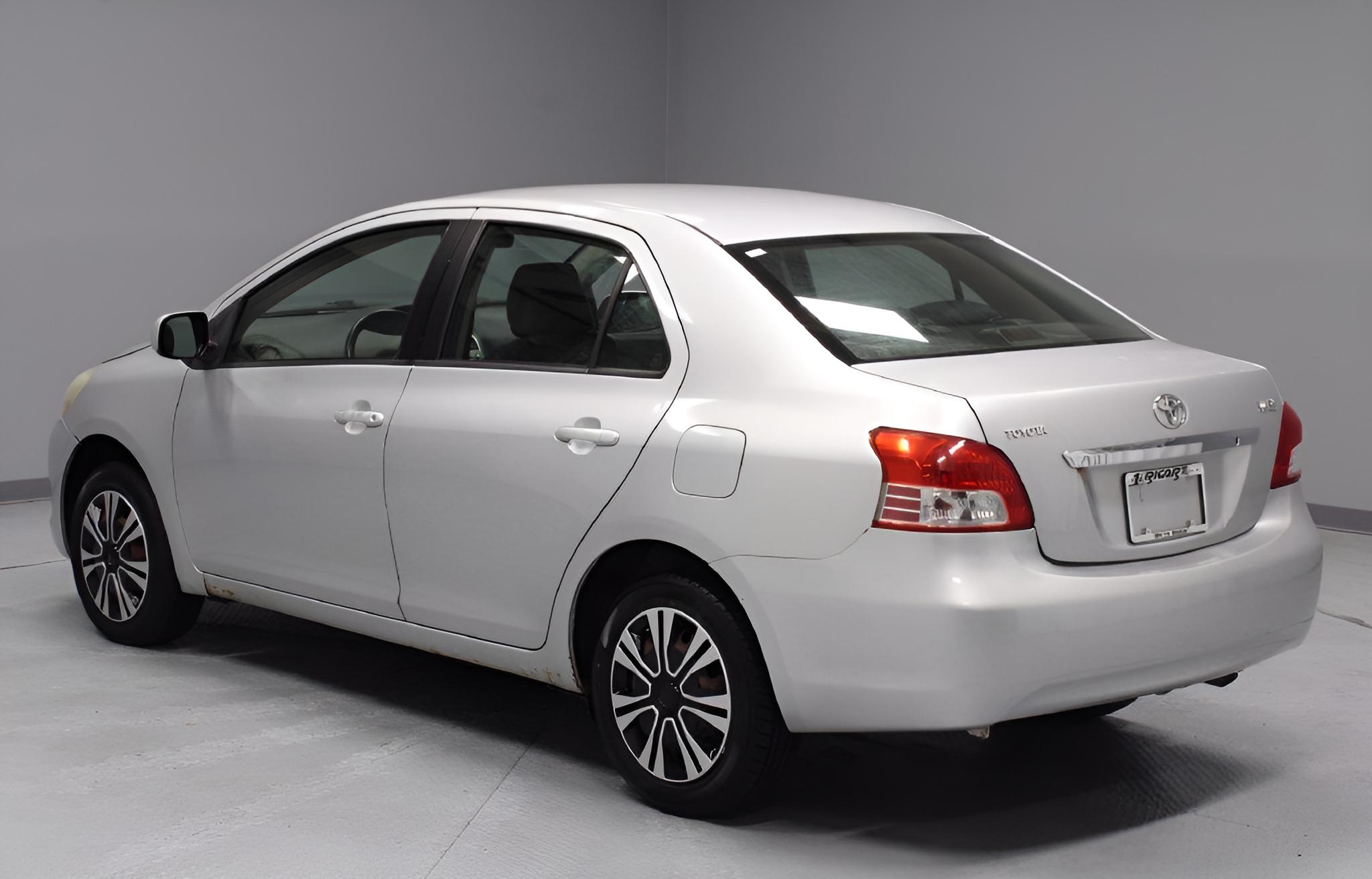 2010 Toyota Yaris Base