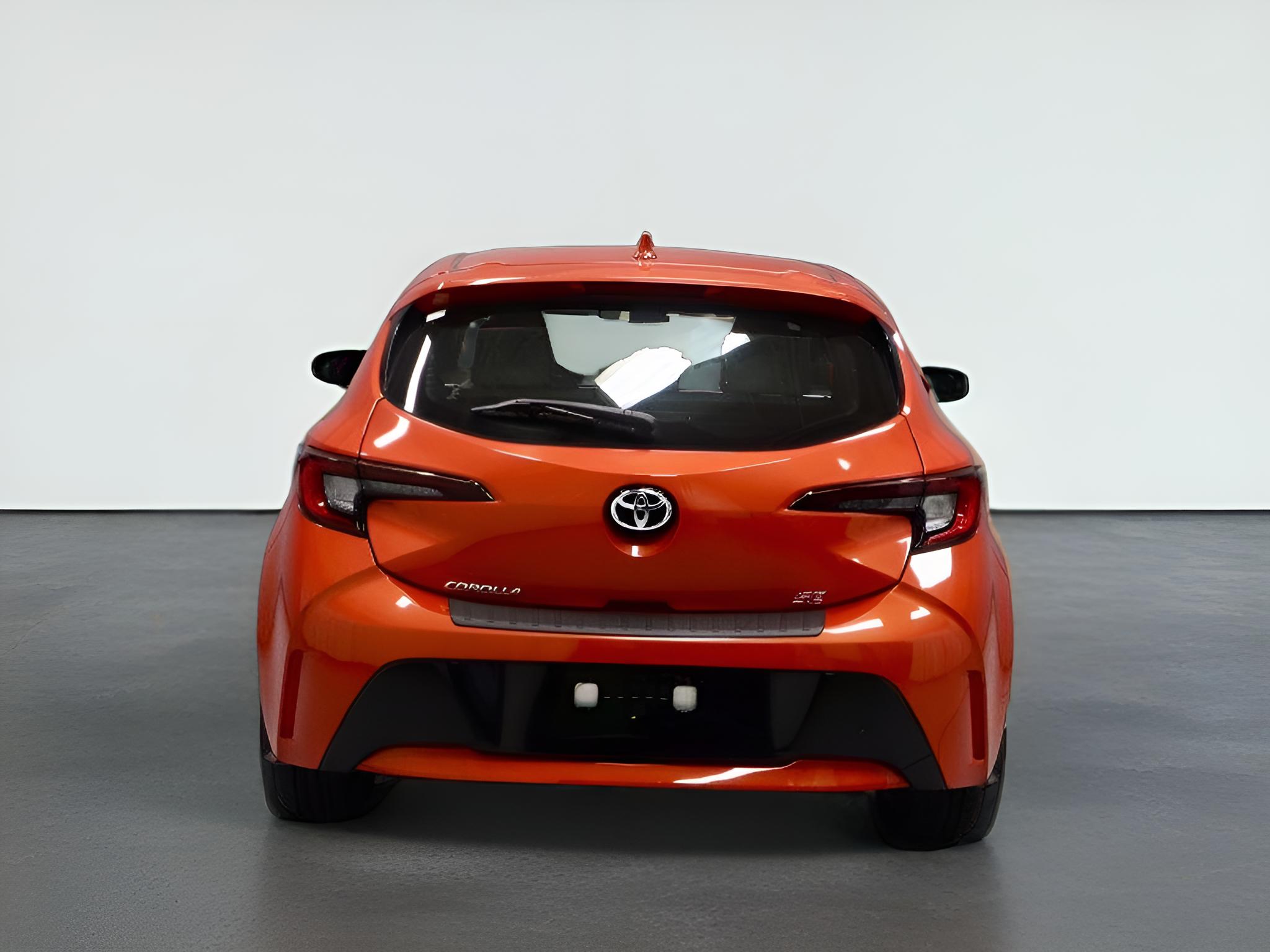 2025 Toyota Corolla Hatchback SE