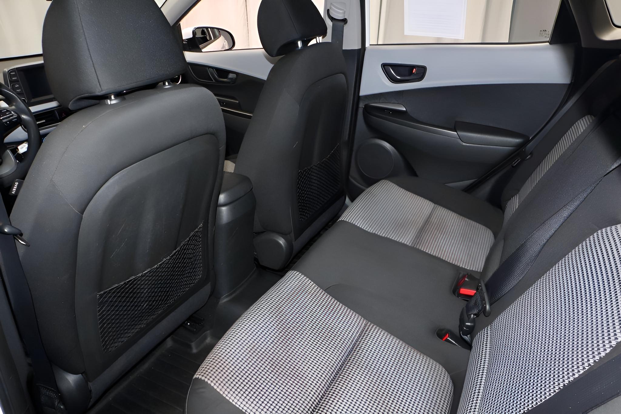 2021 Hyundai KONA SE