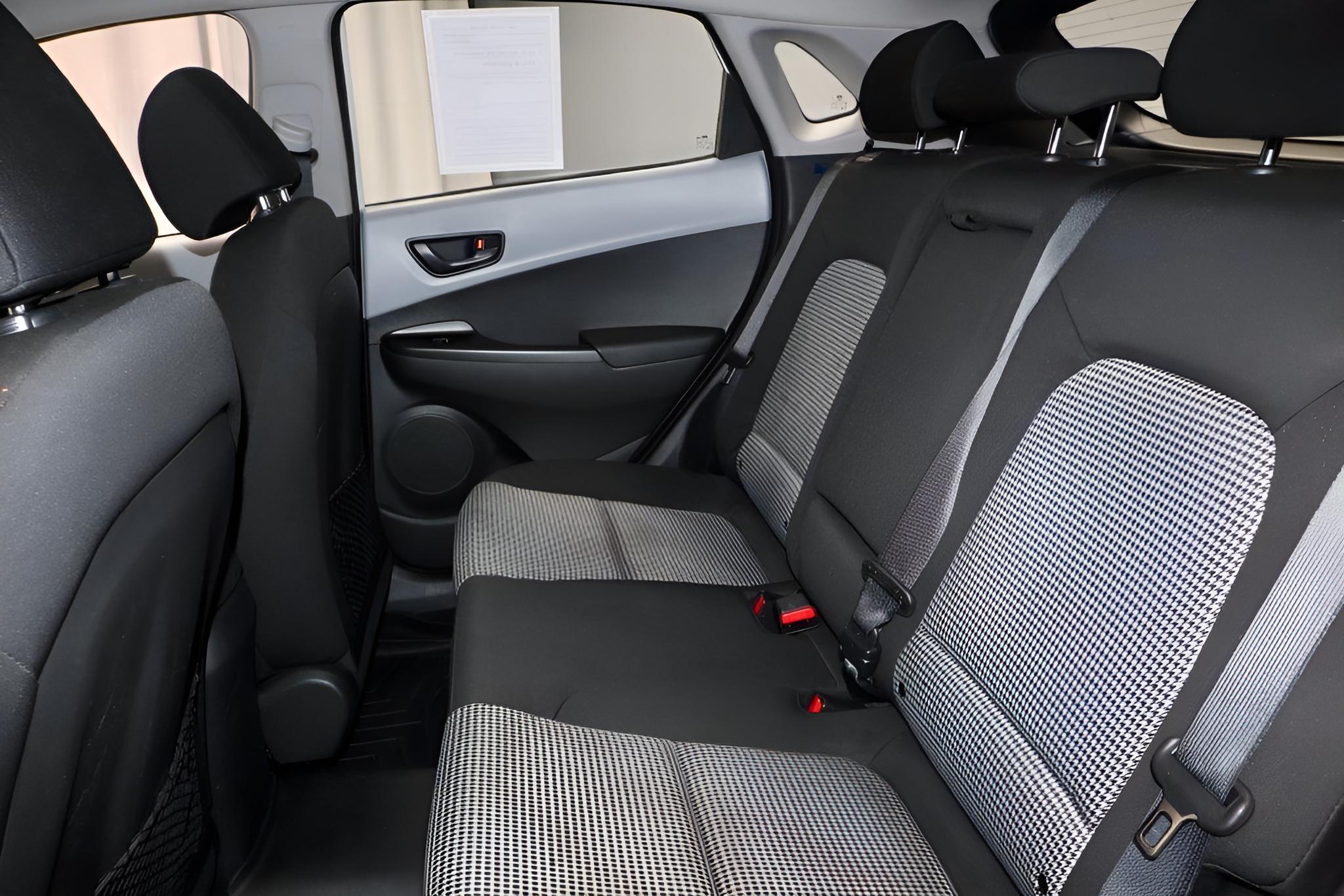 2021 Hyundai KONA SE