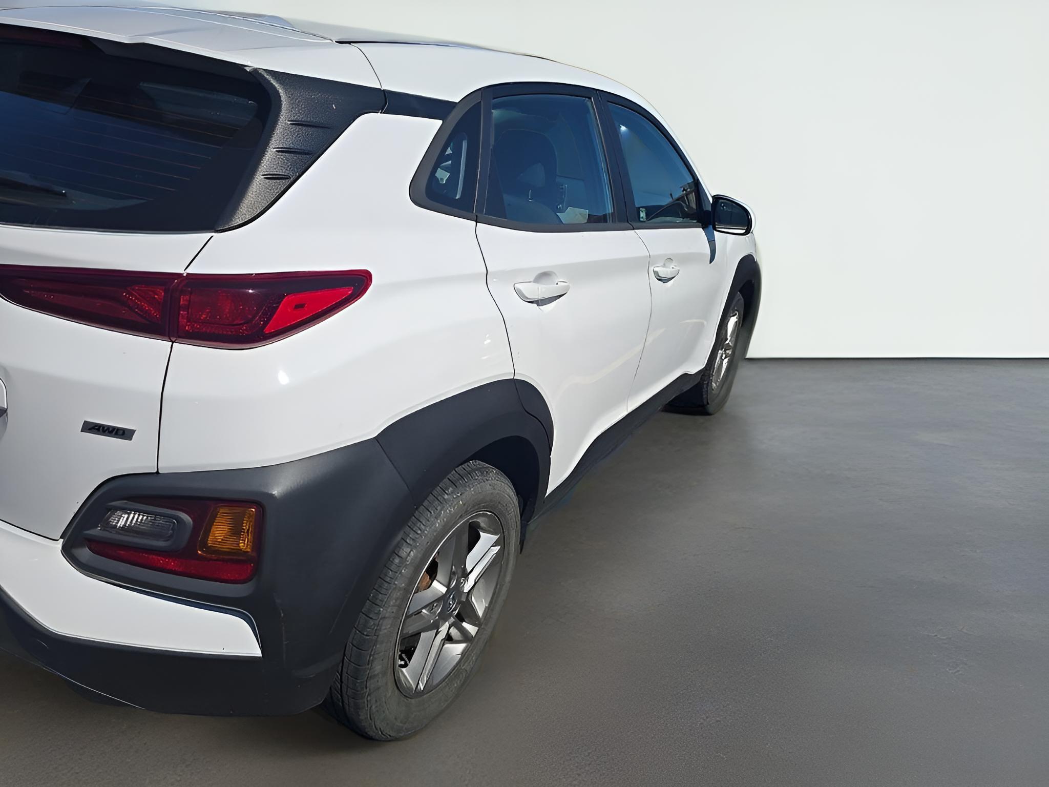 2021 Hyundai KONA SE