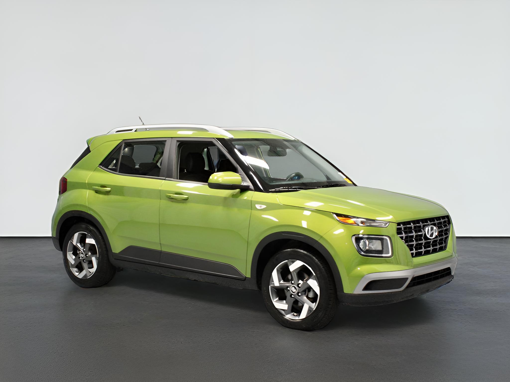 2024 Hyundai VENUE SEL