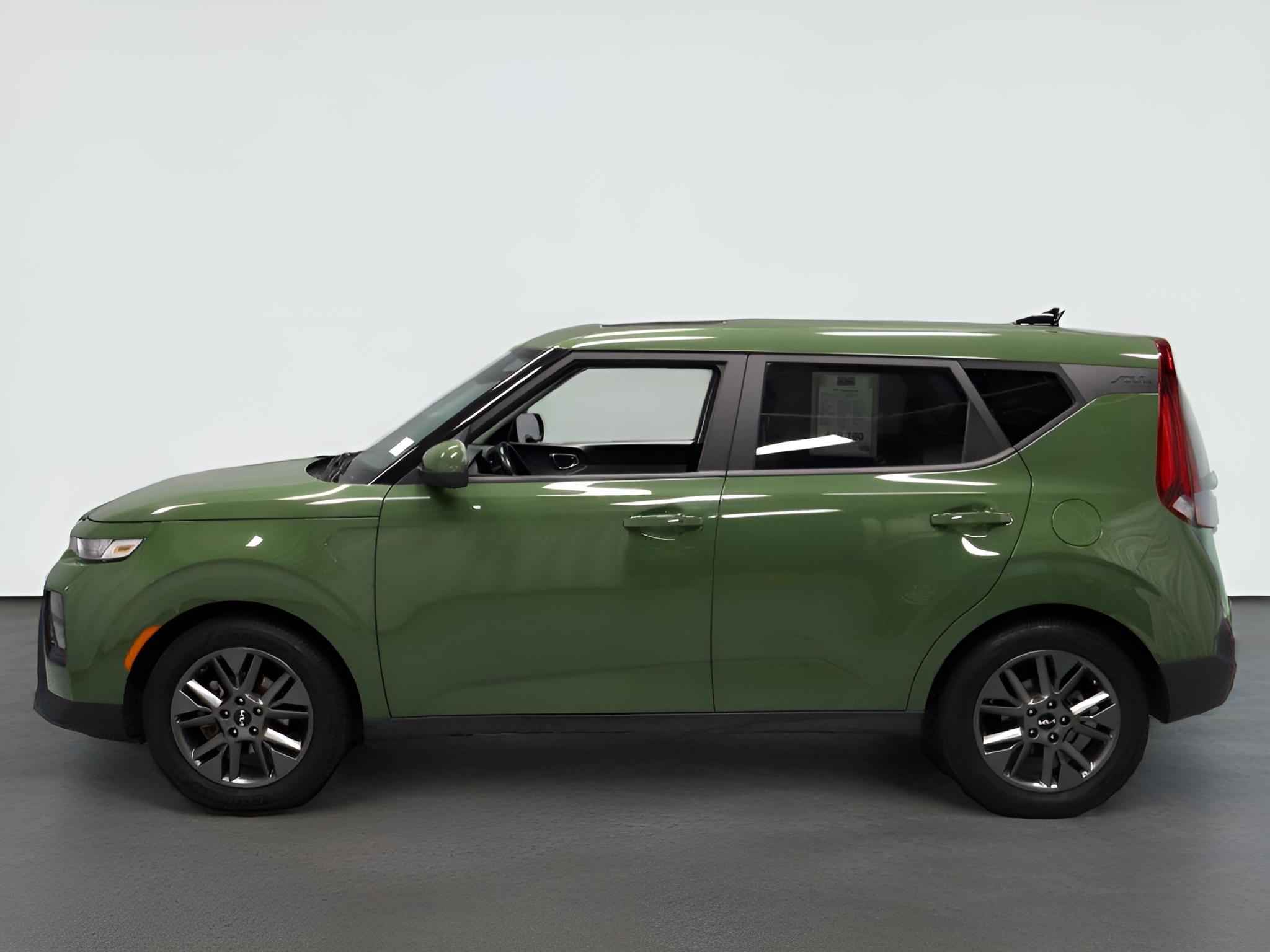 2022 Kia Soul EX