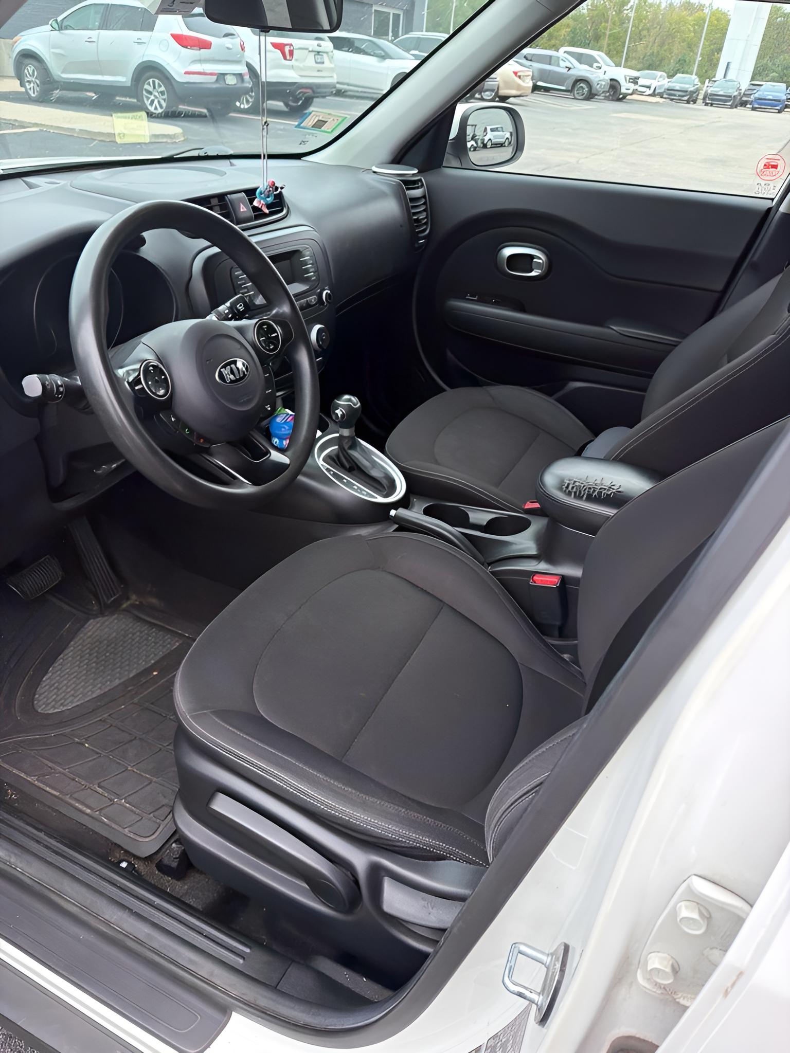 2015 Kia Soul Base